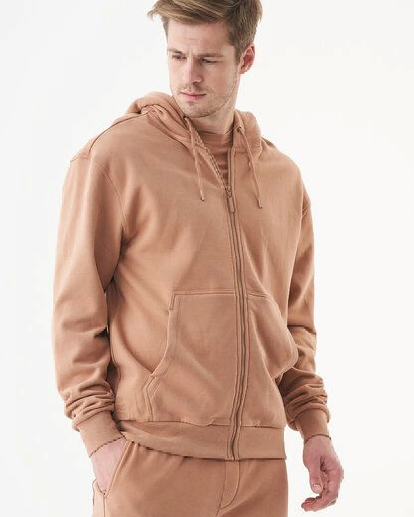 ORGANICATION ESSENTIALS-JUNDA-Unisex Soft Touch Sweatjacke aus Bio-Baumwolle – Ansicht 3