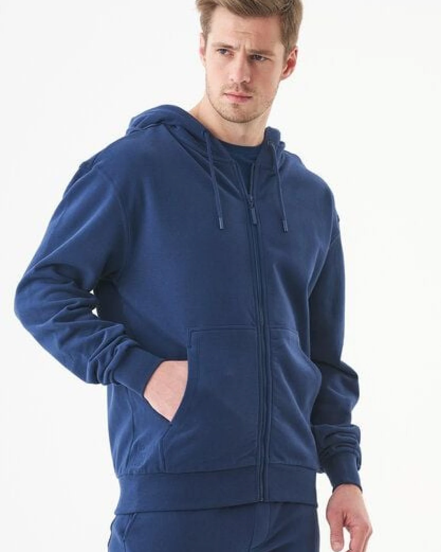 ORGANICATION ESSENTIALS-JUNDA-Unisex Soft Touch Sweatjacke aus Bio-Baumwolle – Ansicht 4