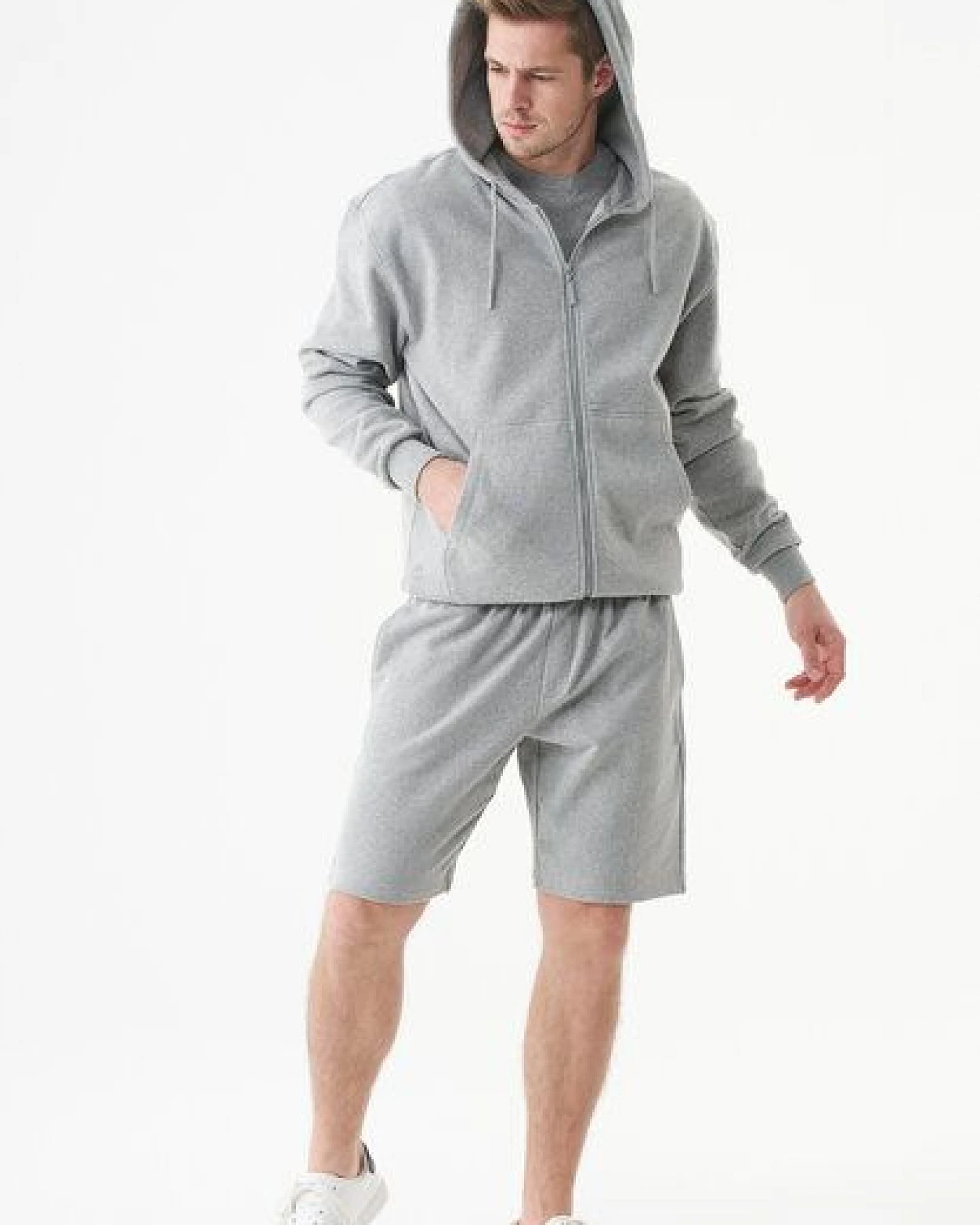 ORGANICATION ESSENTIALS-JUNDA-Unisex Soft Touch Sweatjacke aus Bio-Baumwolle – Ansicht 2