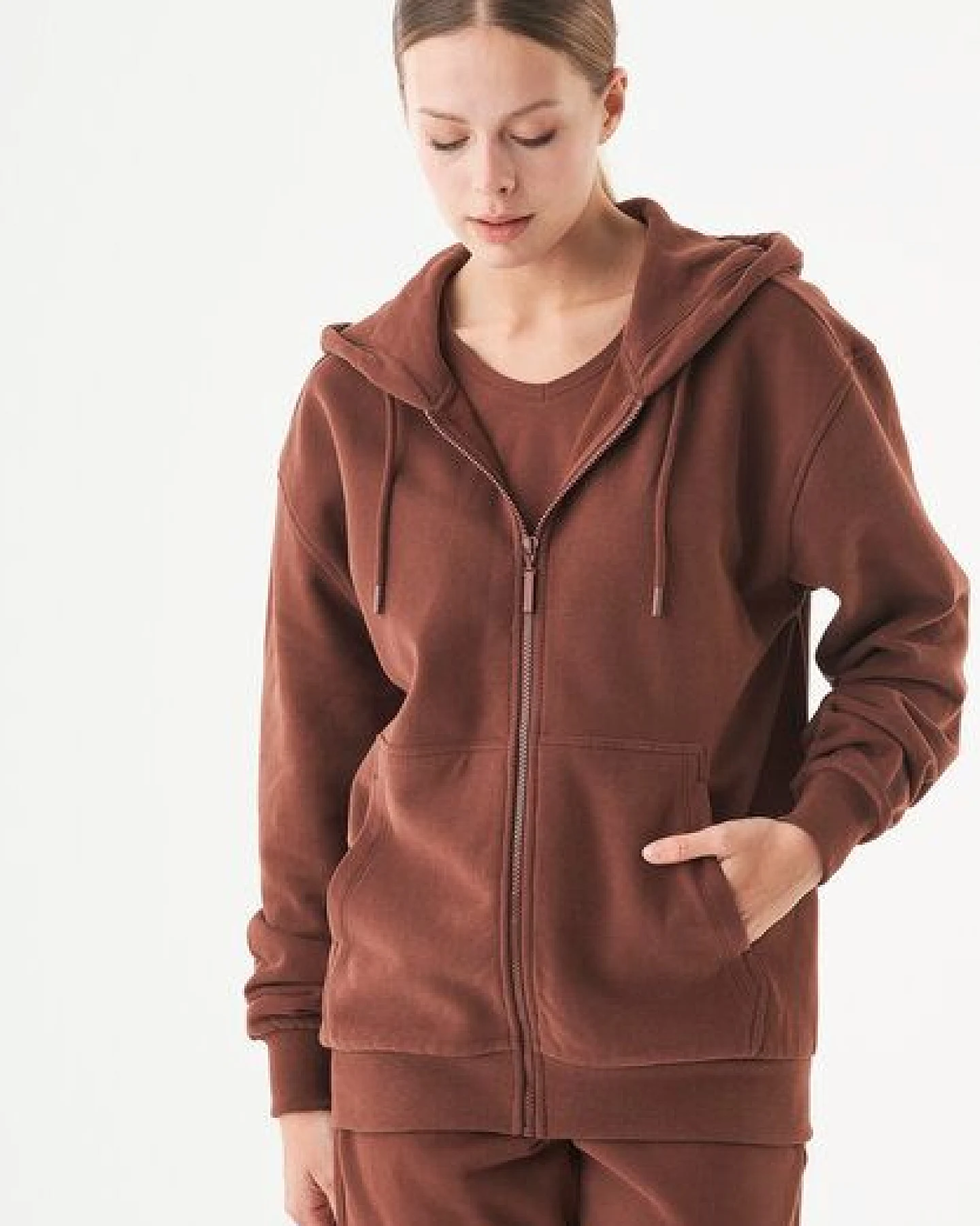 ORGANICATION ESSENTIALS-JUNDA-Unisex Soft Touch Sweatjacke aus Bio-Baumwolle – Ansicht 3