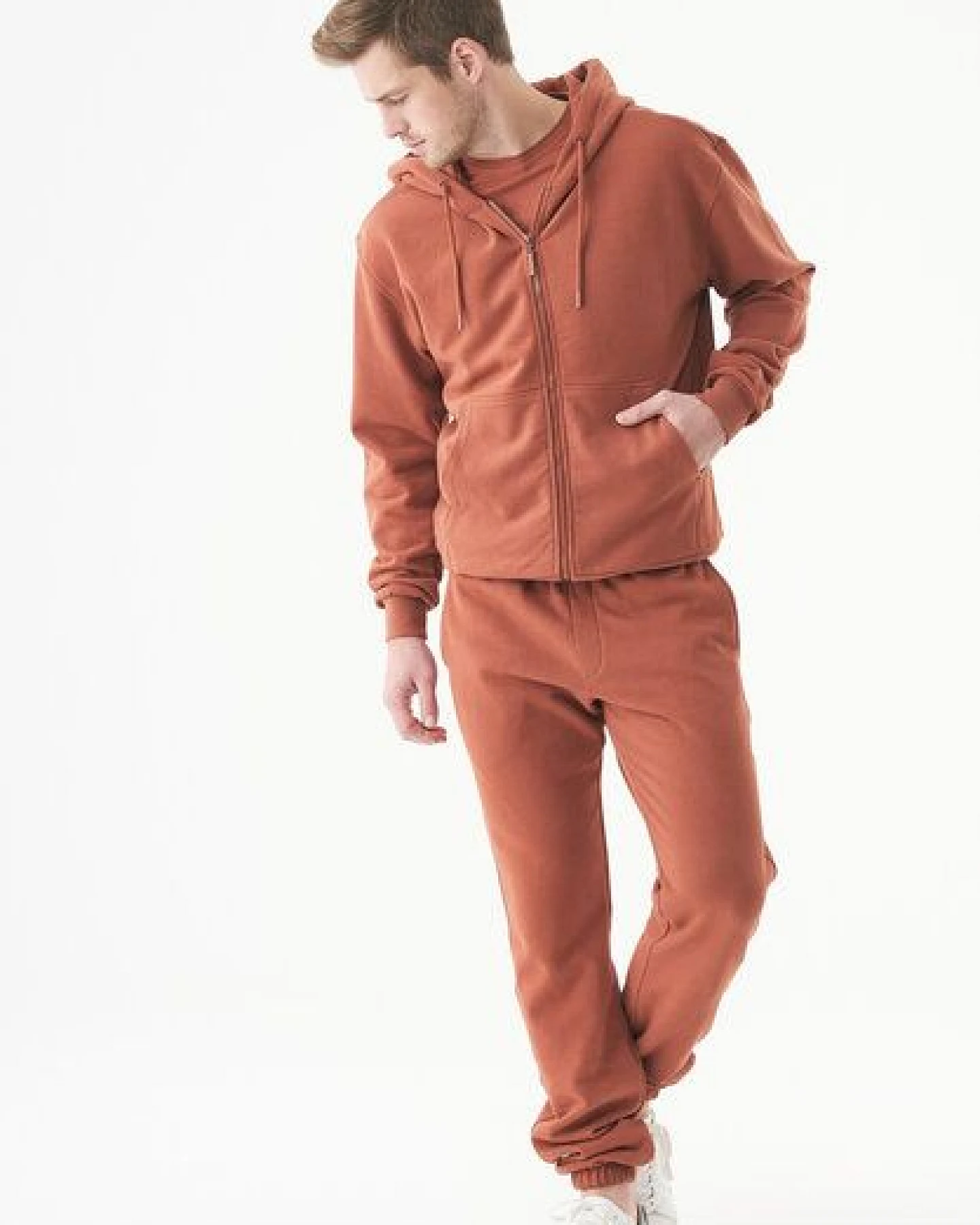 ORGANICATION ESSENTIALS-JUNDA-Unisex Soft Touch Sweatjacke aus Bio-Baumwolle – Ansicht 2