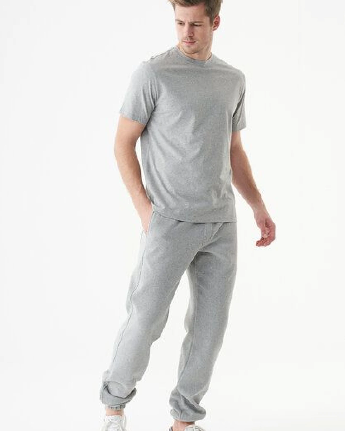 ORGANICATION ESSENTIALS-TILLO-Unisex Basic T-Shirt aus Bio-Baumwolle – Ansicht 2