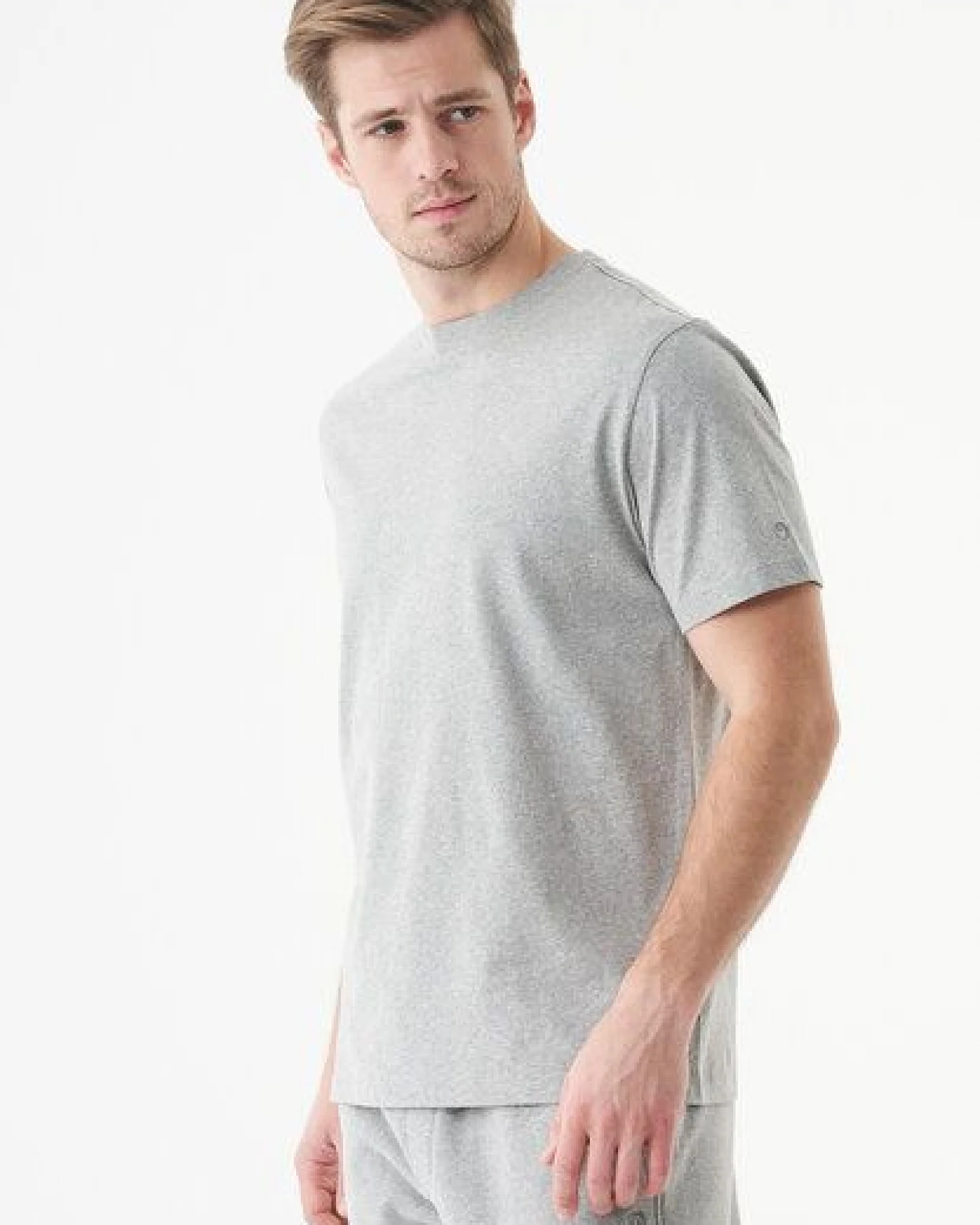 ORGANICATION ESSENTIALS-TILLO-Unisex Basic T-Shirt aus Bio-Baumwolle – Ansicht 3