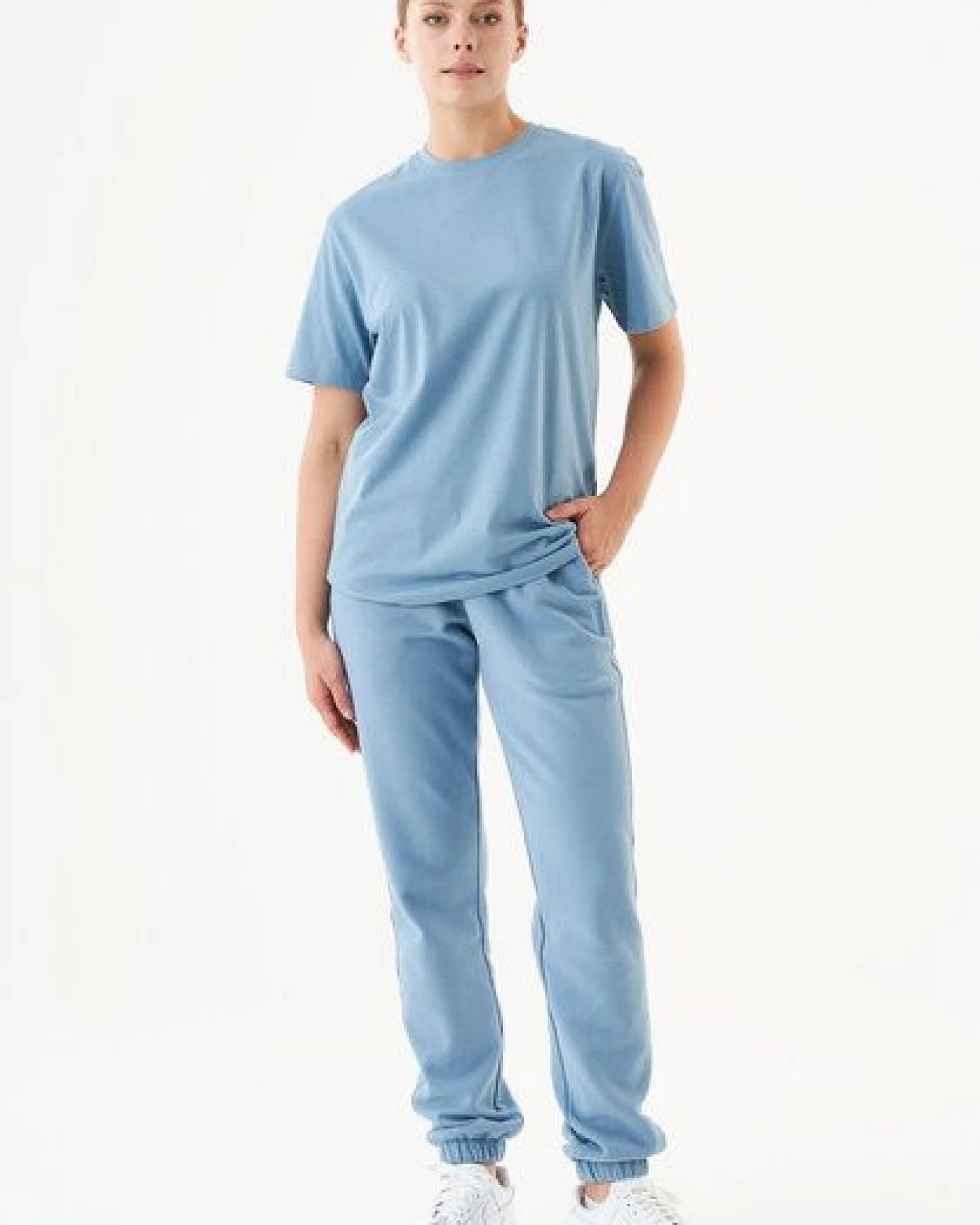 ORGANICATION ESSENTIALS-TILLO-Unisex Basic T-Shirt aus Bio-Baumwolle – Ansicht 2