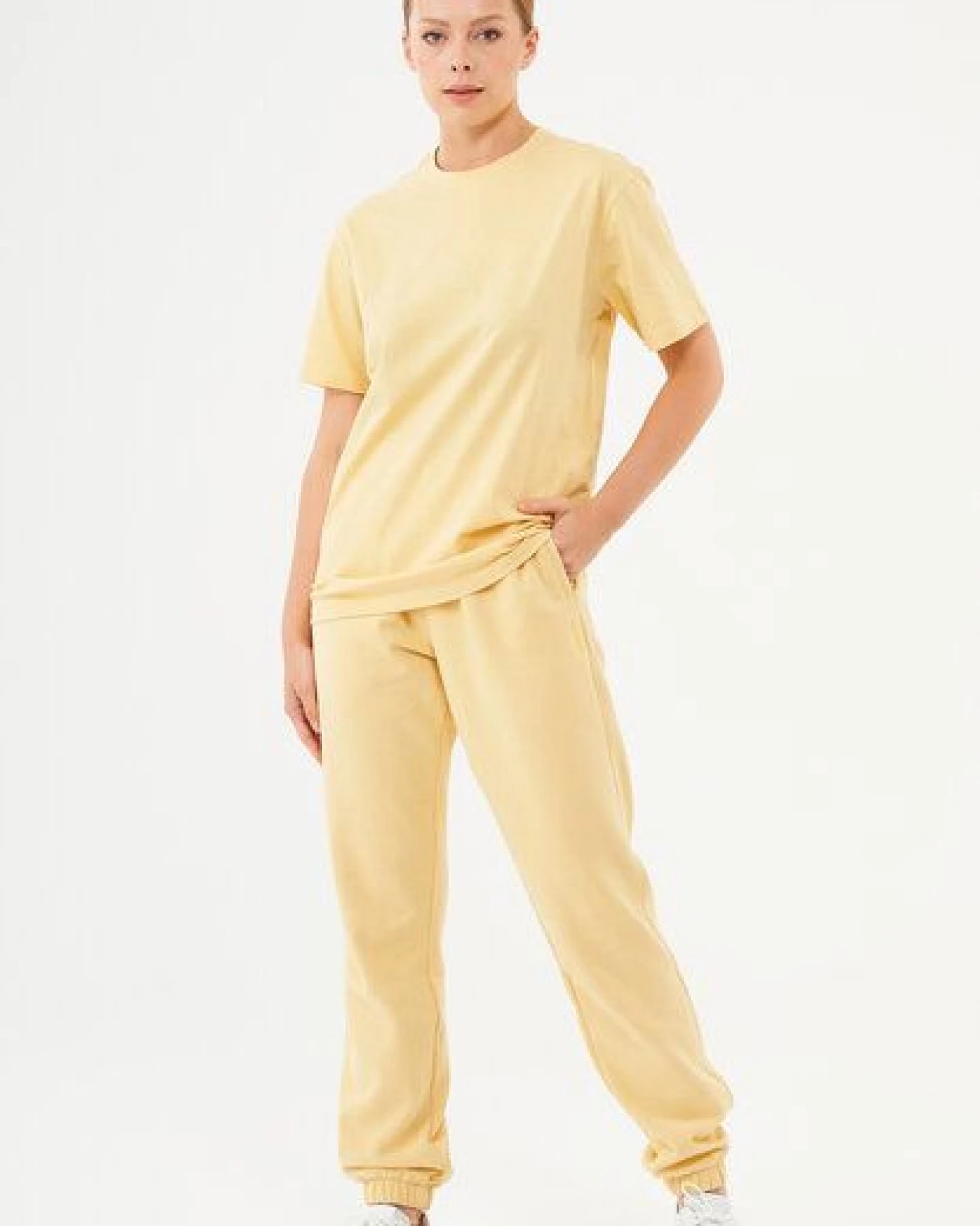 ORGANICATION ESSENTIALS-TILLO-Unisex Basic T-Shirt aus Bio-Baumwolle – Ansicht 2