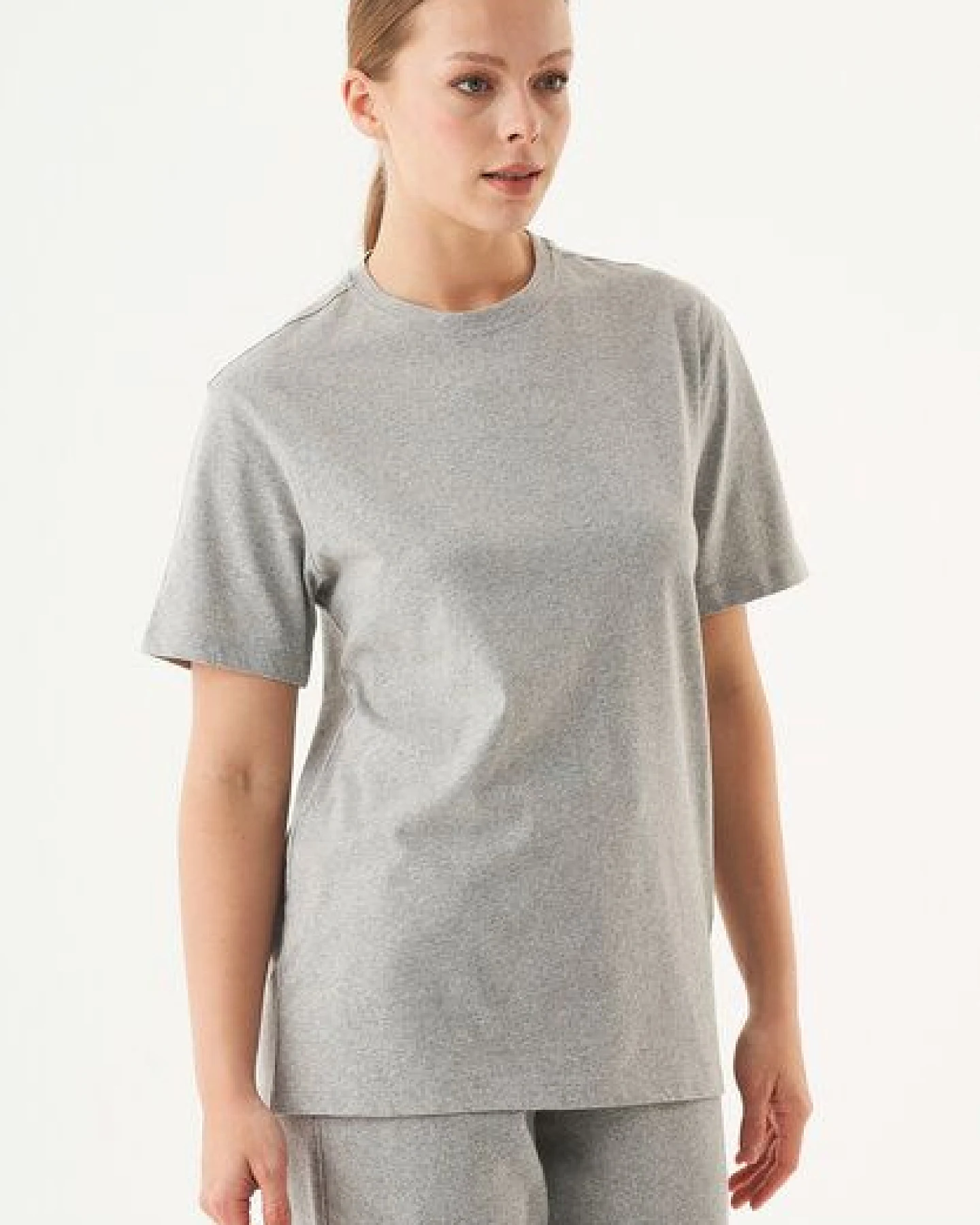 ORGANICATION ESSENTIALS-TILLO-Unisex Basic T-Shirt aus Bio-Baumwolle – Ansicht 4