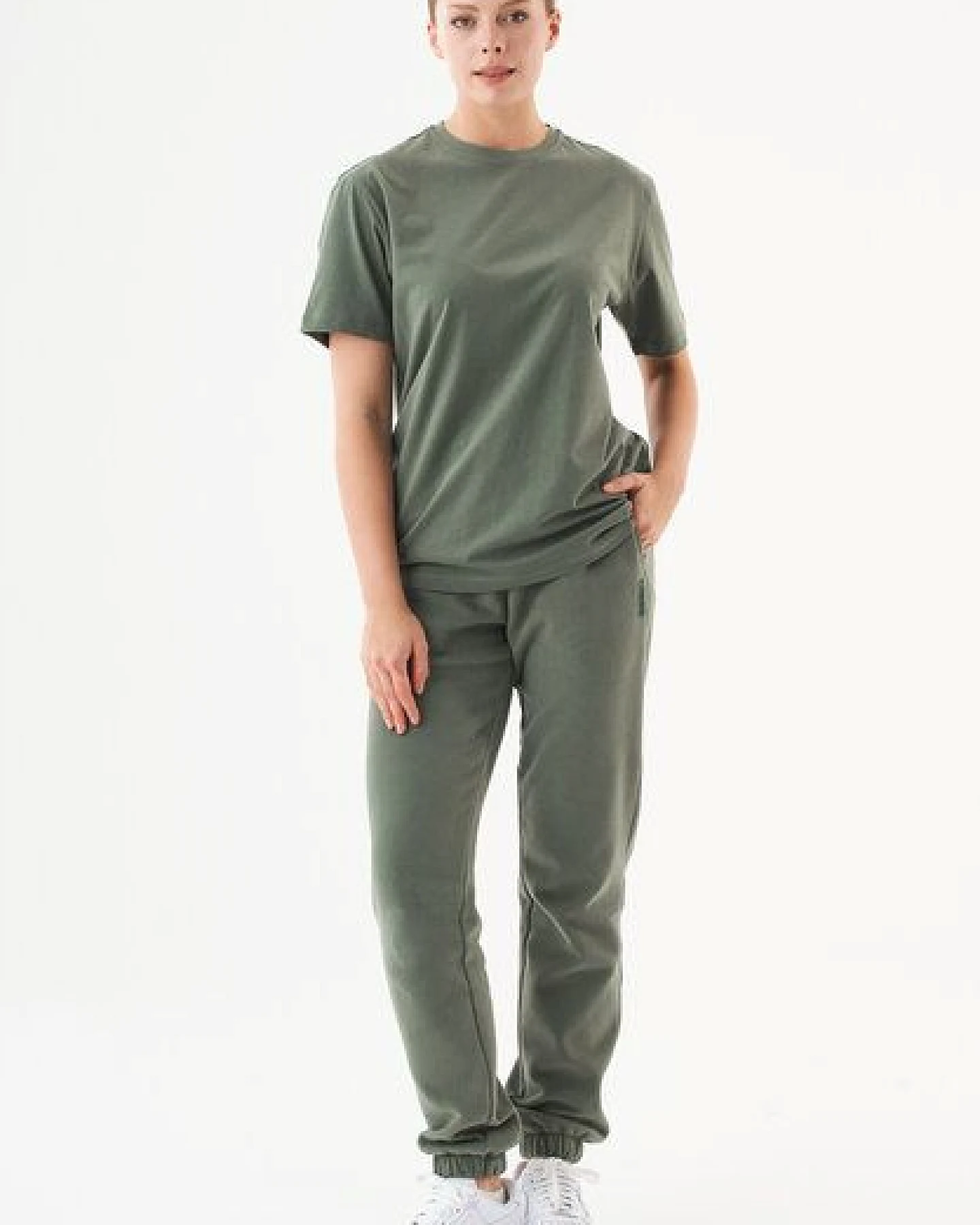 ORGANICATION ESSENTIALS-TILLO-Unisex Basic T-Shirt aus Bio-Baumwolle – Ansicht 2
