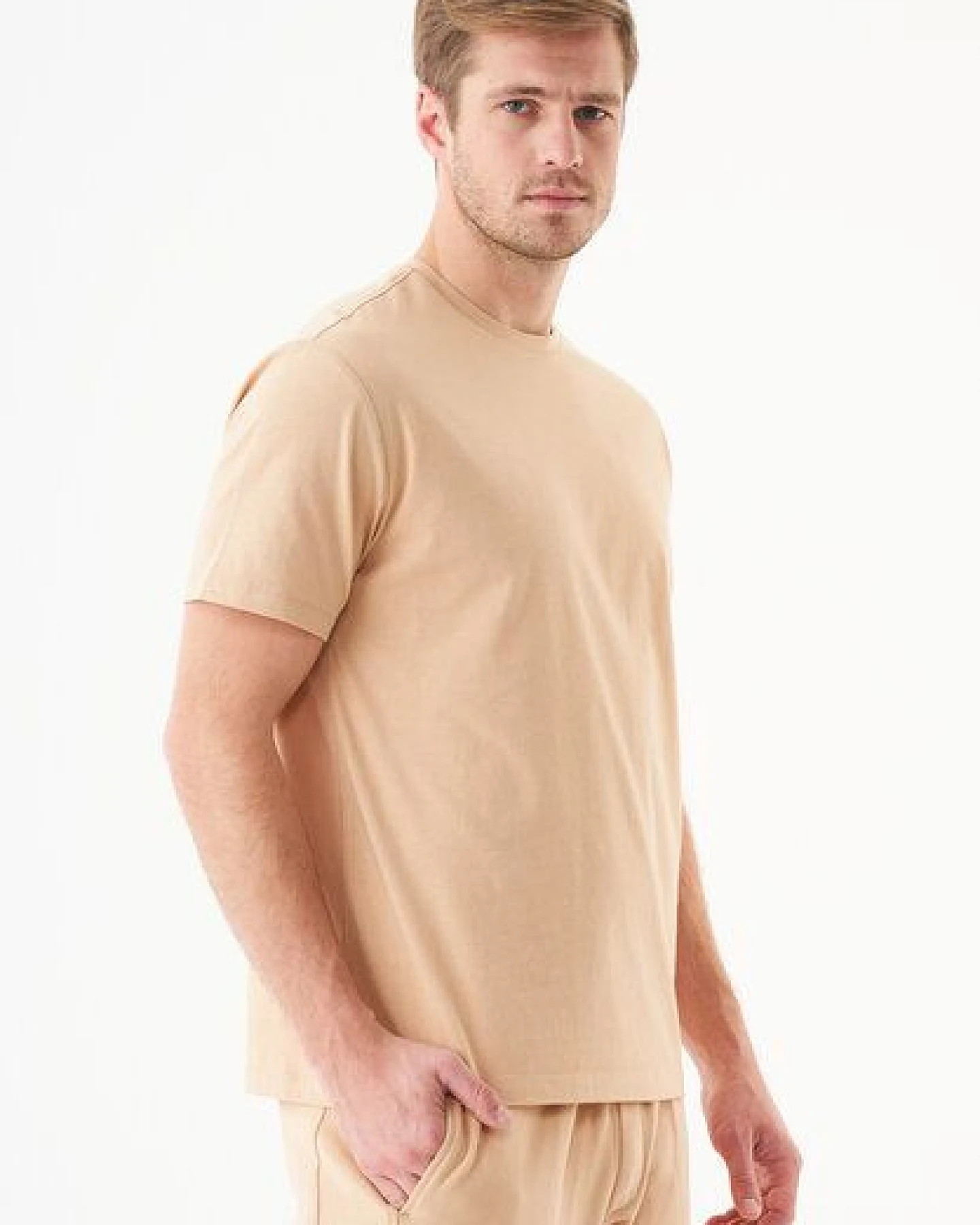 ORGANICATION ESSENTIALS-TILLO-Unisex Basic T-Shirt aus Bio-Baumwolle – Ansicht 3
