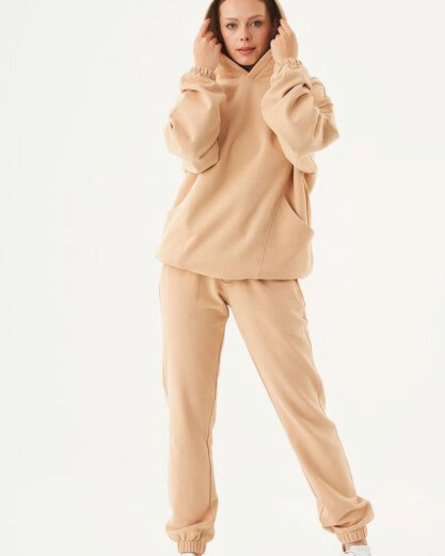 ORGANICATION ESSENTIALS-HANDE- Soft Touch Oversize Hoodie aus Bio-Baumwolle – Ansicht 2