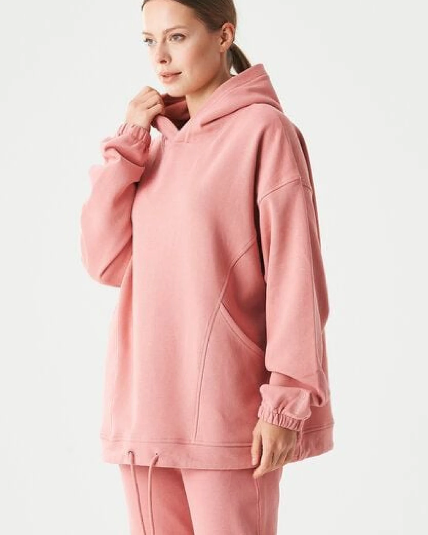 ORGANICATION ESSENTIALS-HANDE- Soft Touch Oversize Hoodie aus Bio-Baumwolle – Ansicht 3
