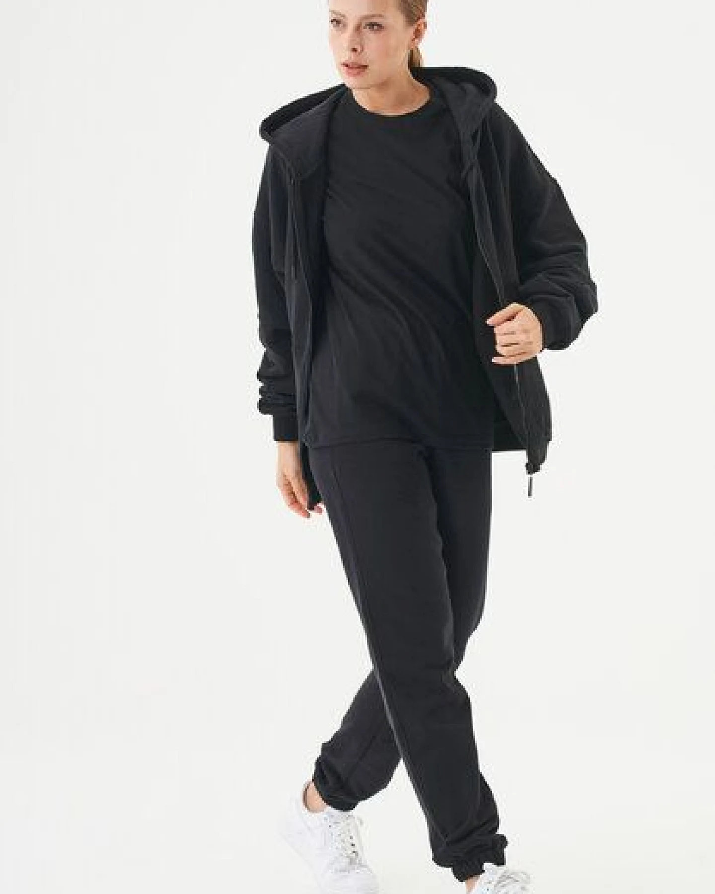 ORGANICATION ESSENTIALS-JALE- Soft Touch Sweatjacke aus Bio-Baumwolle – Ansicht 2