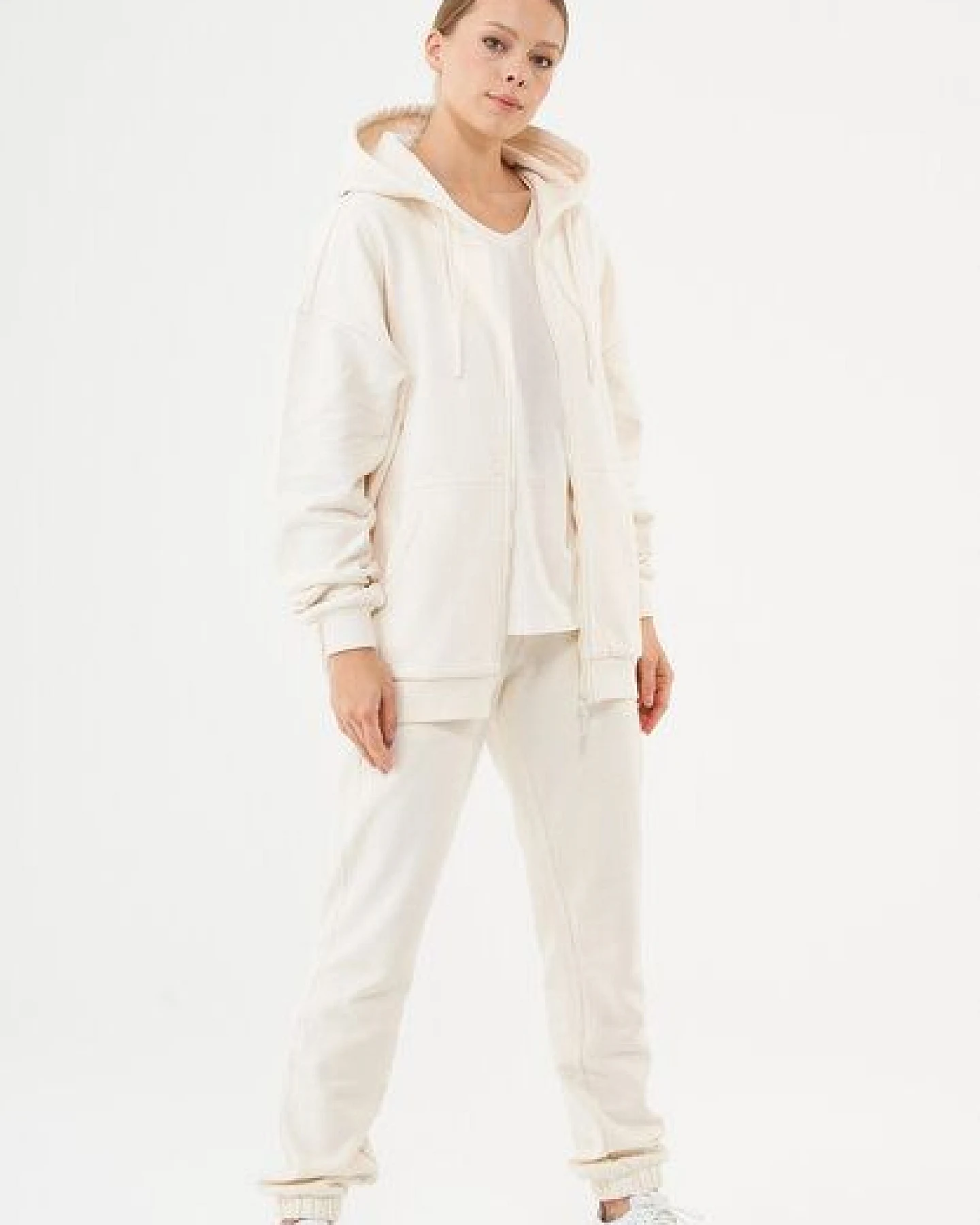 ORGANICATION ESSENTIALS-JALE- Soft Touch Sweatjacke aus Bio-Baumwolle – Ansicht 2