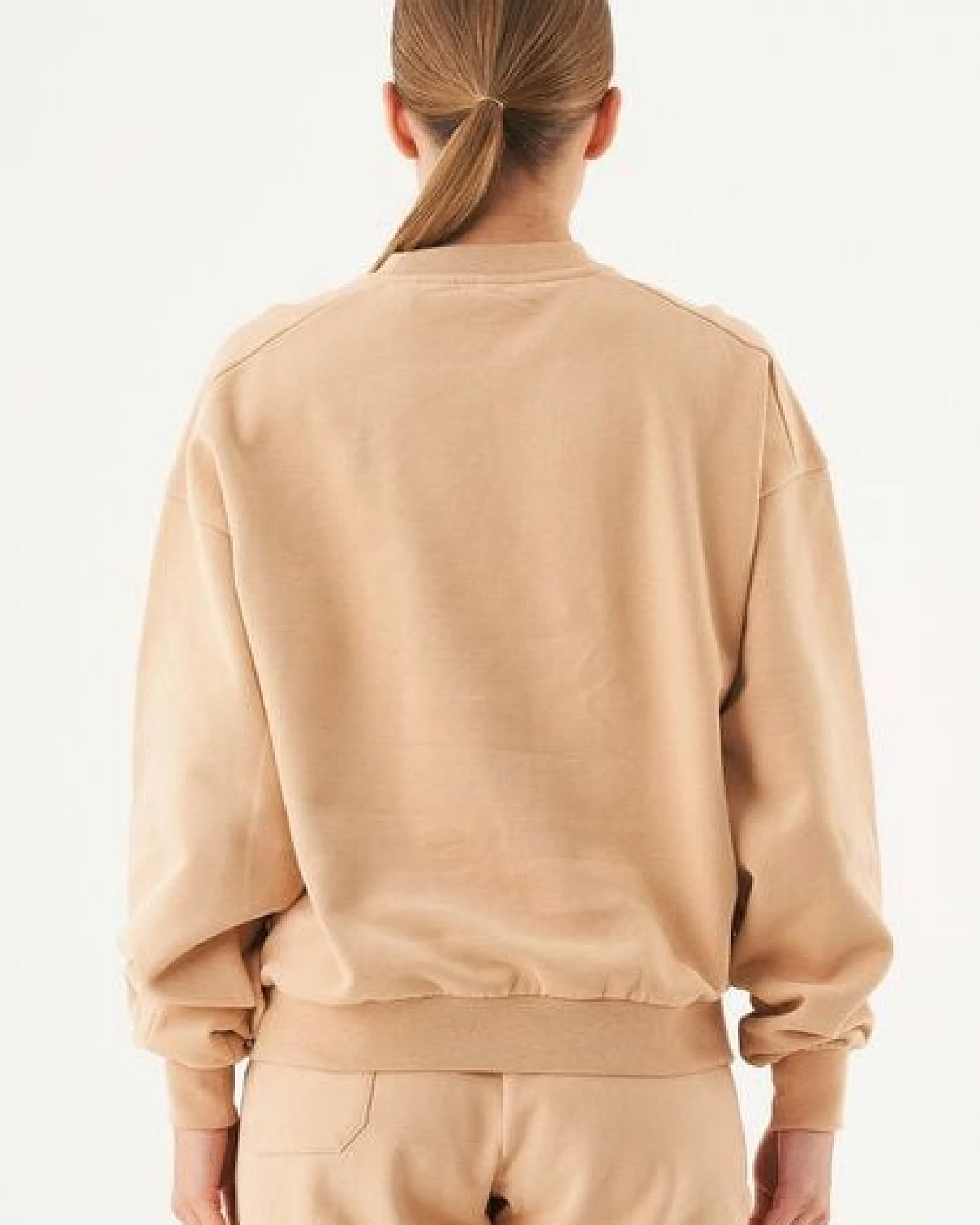 ORGANICATION ESSENTIALS-BUKET- Soft Touch Sweatshirt aus Bio-Baumwolle – Ansicht 4