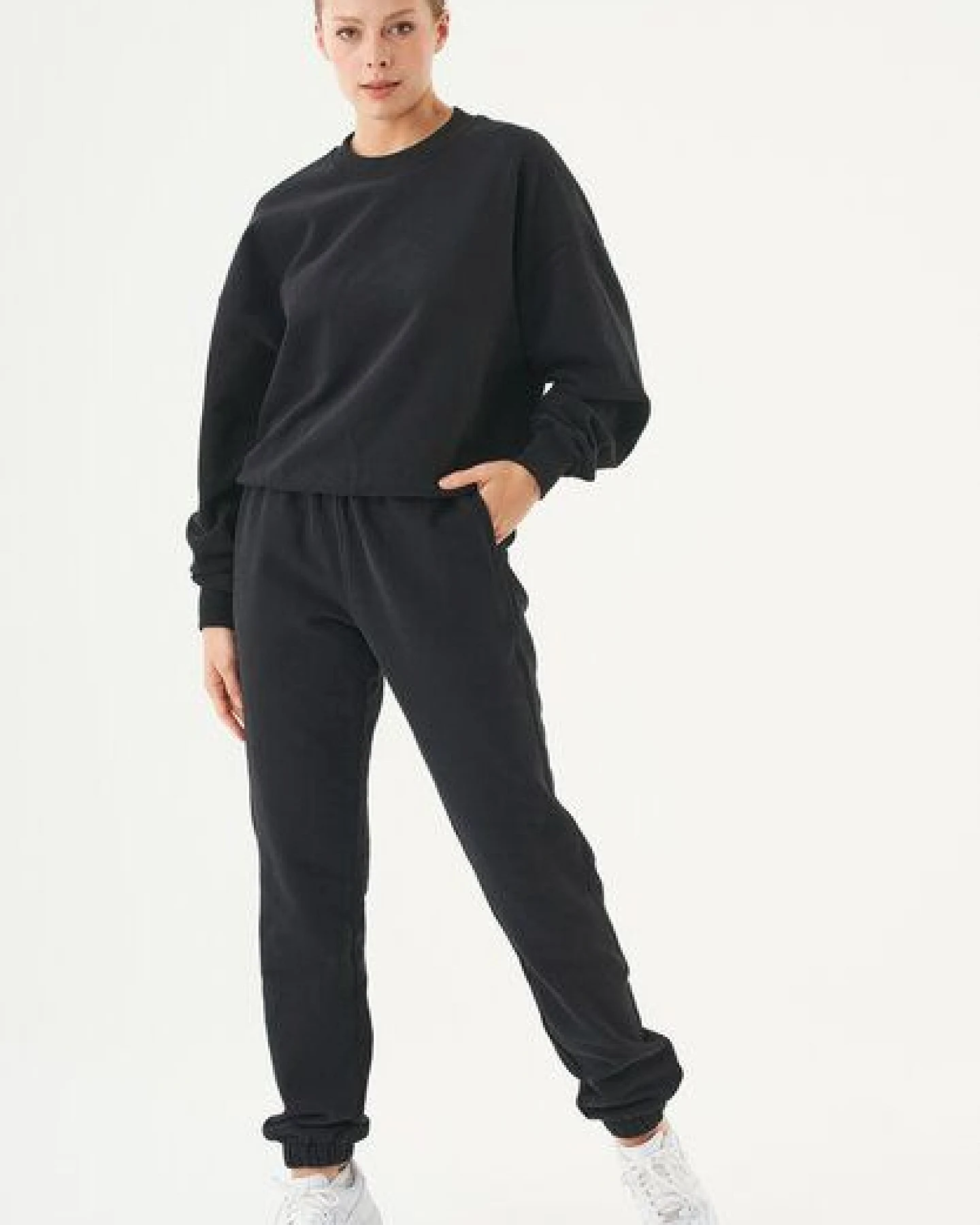 ORGANICATION ESSENTIALS-BUKET- Soft Touch Sweatshirt aus Bio-Baumwolle – Ansicht 2