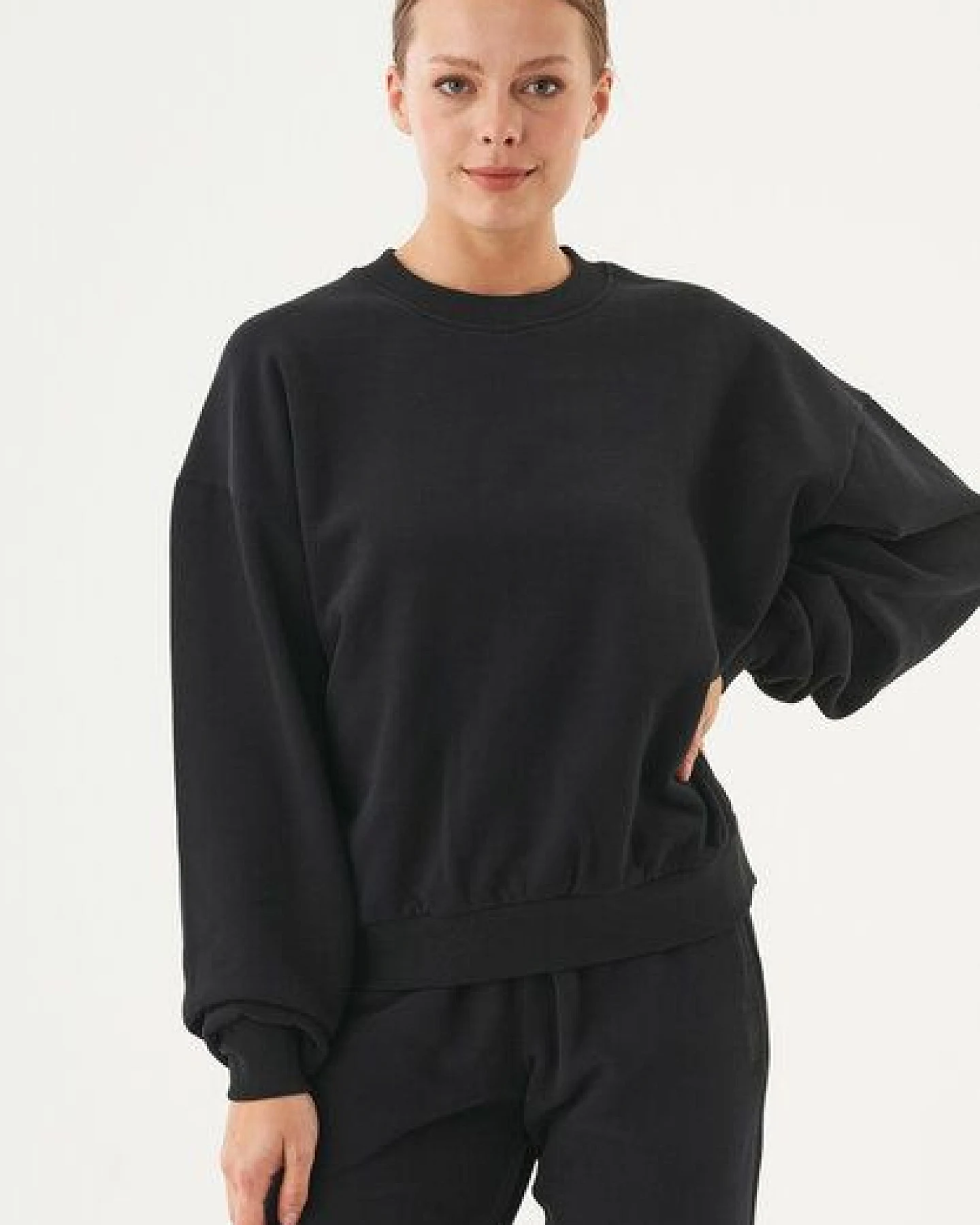 ORGANICATION ESSENTIALS-BUKET- Soft Touch Sweatshirt aus Bio-Baumwolle – Ansicht 3
