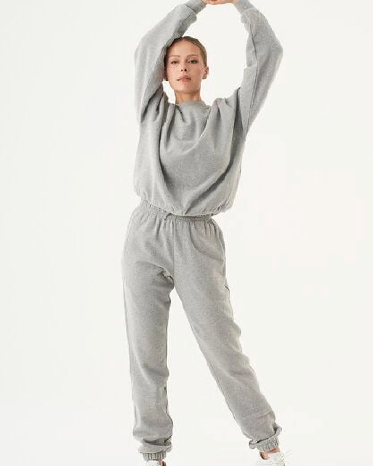 ORGANICATION ESSENTIALS-BUKET- Soft Touch Sweatshirt aus Bio-Baumwolle – Ansicht 2