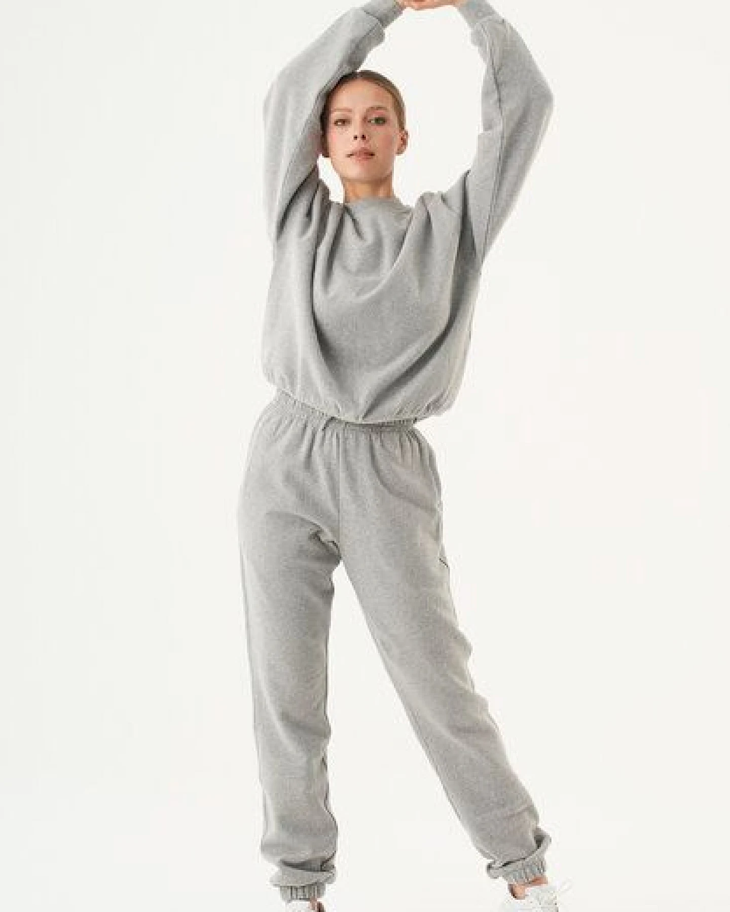 ORGANICATION ESSENTIALS-BUKET- Soft Touch Sweatshirt aus Bio-Baumwolle – Ansicht 2