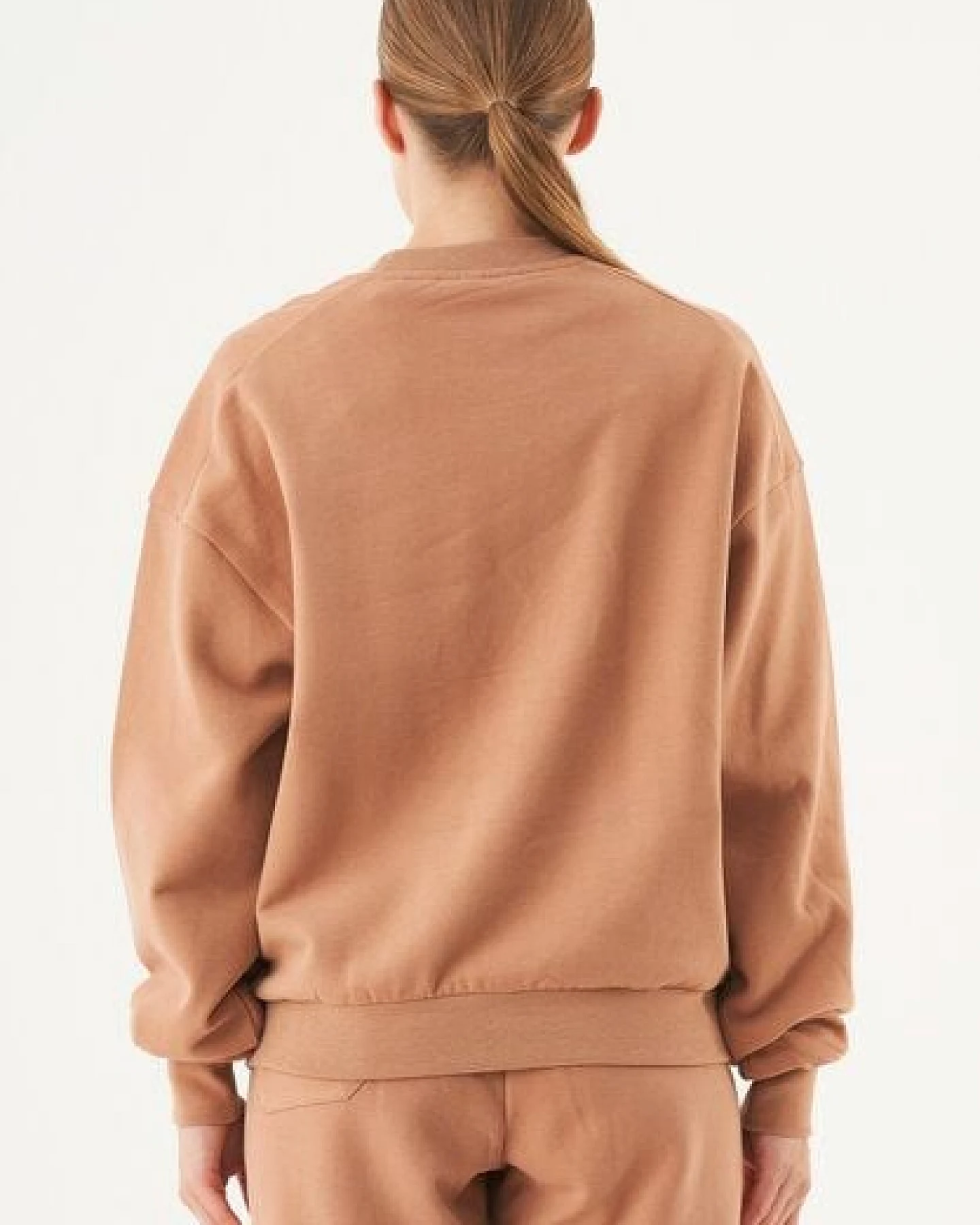 ORGANICATION ESSENTIALS-BUKET- Soft Touch Sweatshirt aus Bio-Baumwolle – Ansicht 4