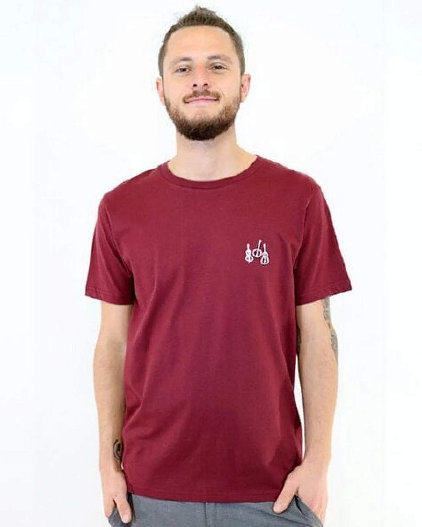 Spangeltangel T-Shirt "Musikinstrumente " in burgundrot, bedruckt, aus Bio-Baumwolle, Unisex – Ansicht 2
