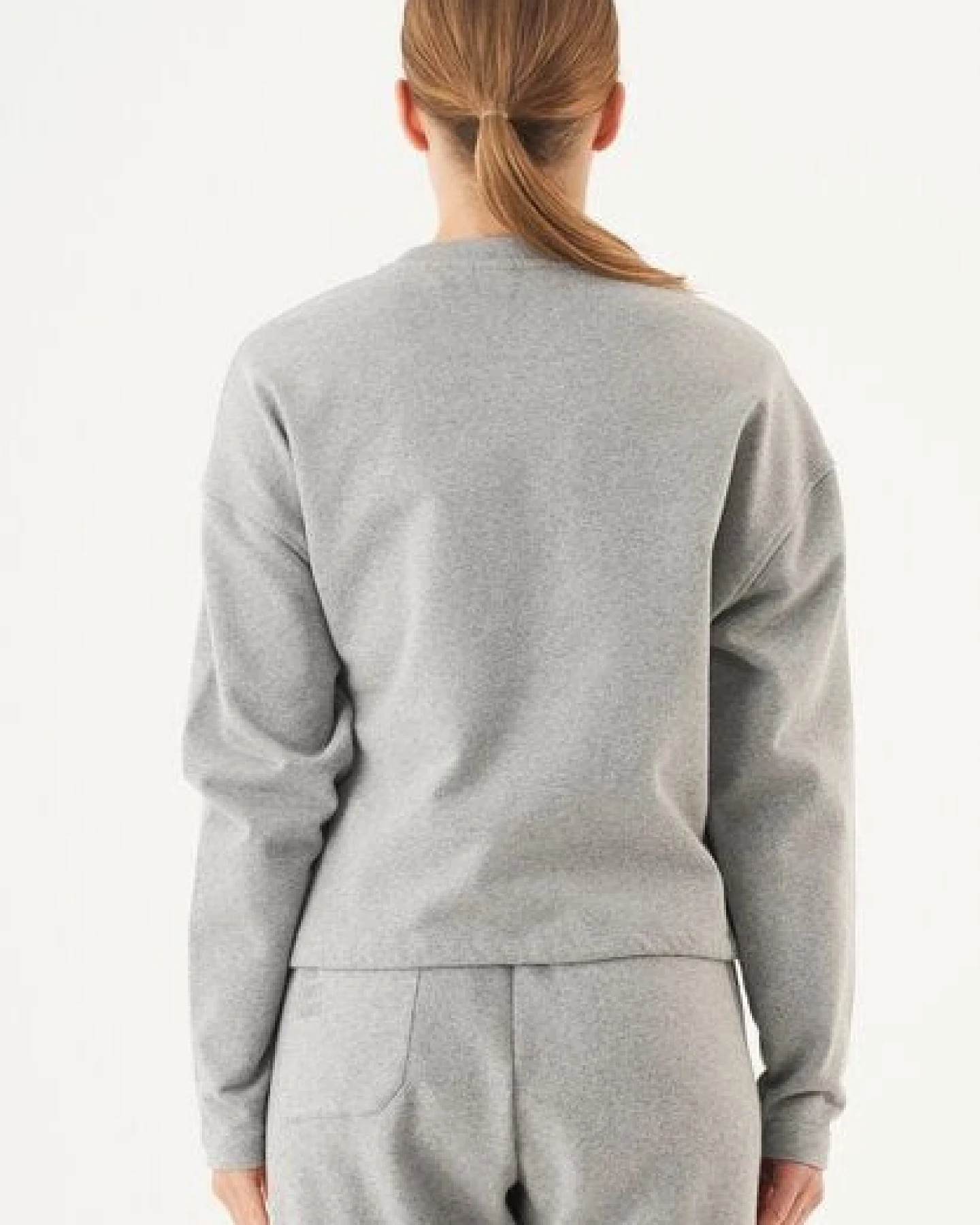 ORGANICATION ESSENTIALS-SEDA- Sweatshirt aus Bio-Baumwolle – Ansicht 4