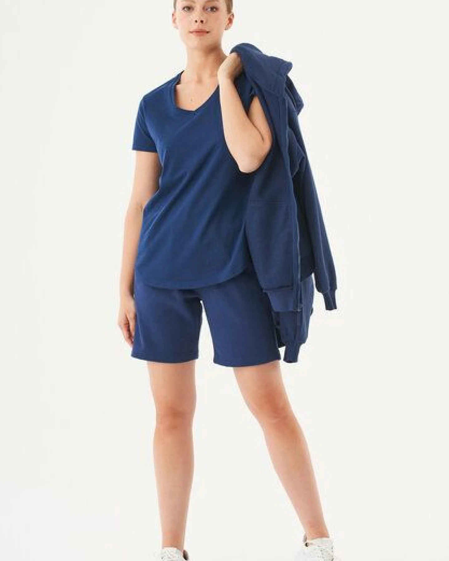 ORGANICATION Damen ESSENTIALS-SHEYMA- Shorts aus Bio-Baumwolle – Ansicht 2