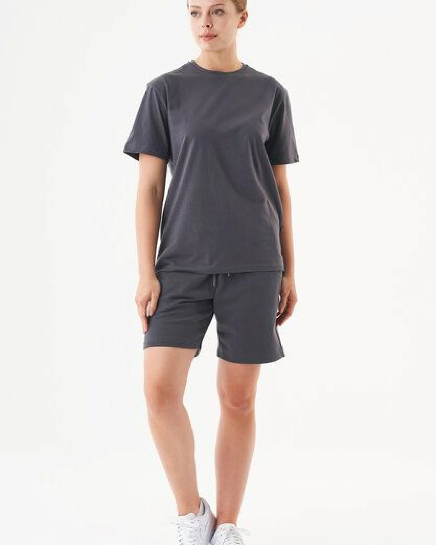 ORGANICATION Damen ESSENTIALS-SHEYMA- Shorts aus Bio-Baumwolle – Ansicht 2