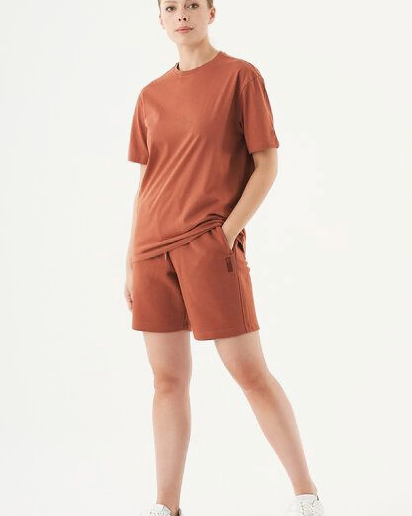 ORGANICATION Damen ESSENTIALS-SHEYMA- Shorts aus Bio-Baumwolle – Ansicht 2