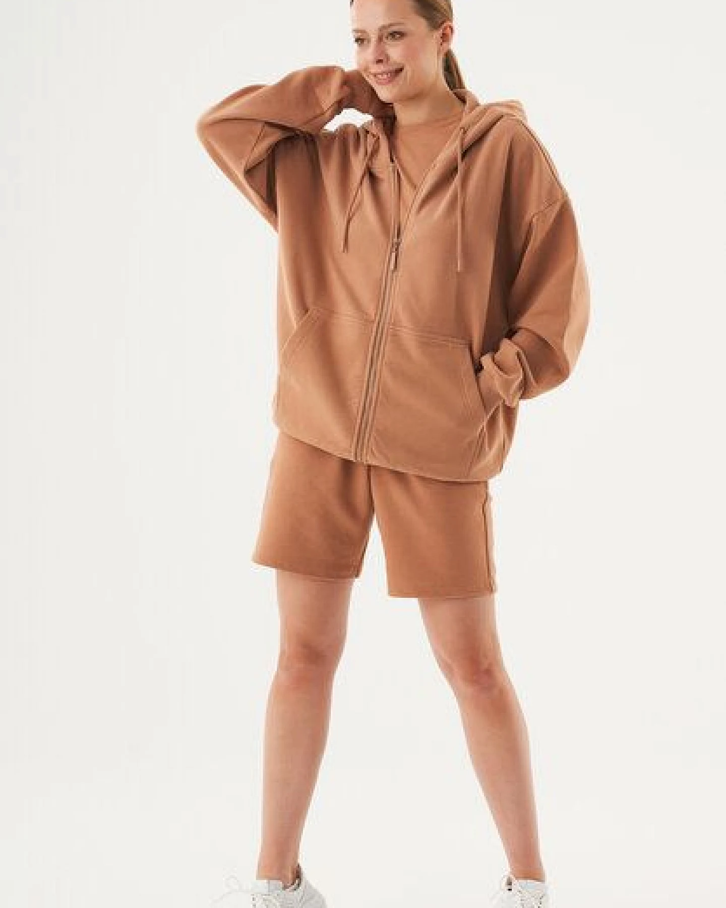 ORGANICATION Damen ESSENTIALS-SHEYMA- Shorts aus Bio-Baumwolle – Ansicht 2