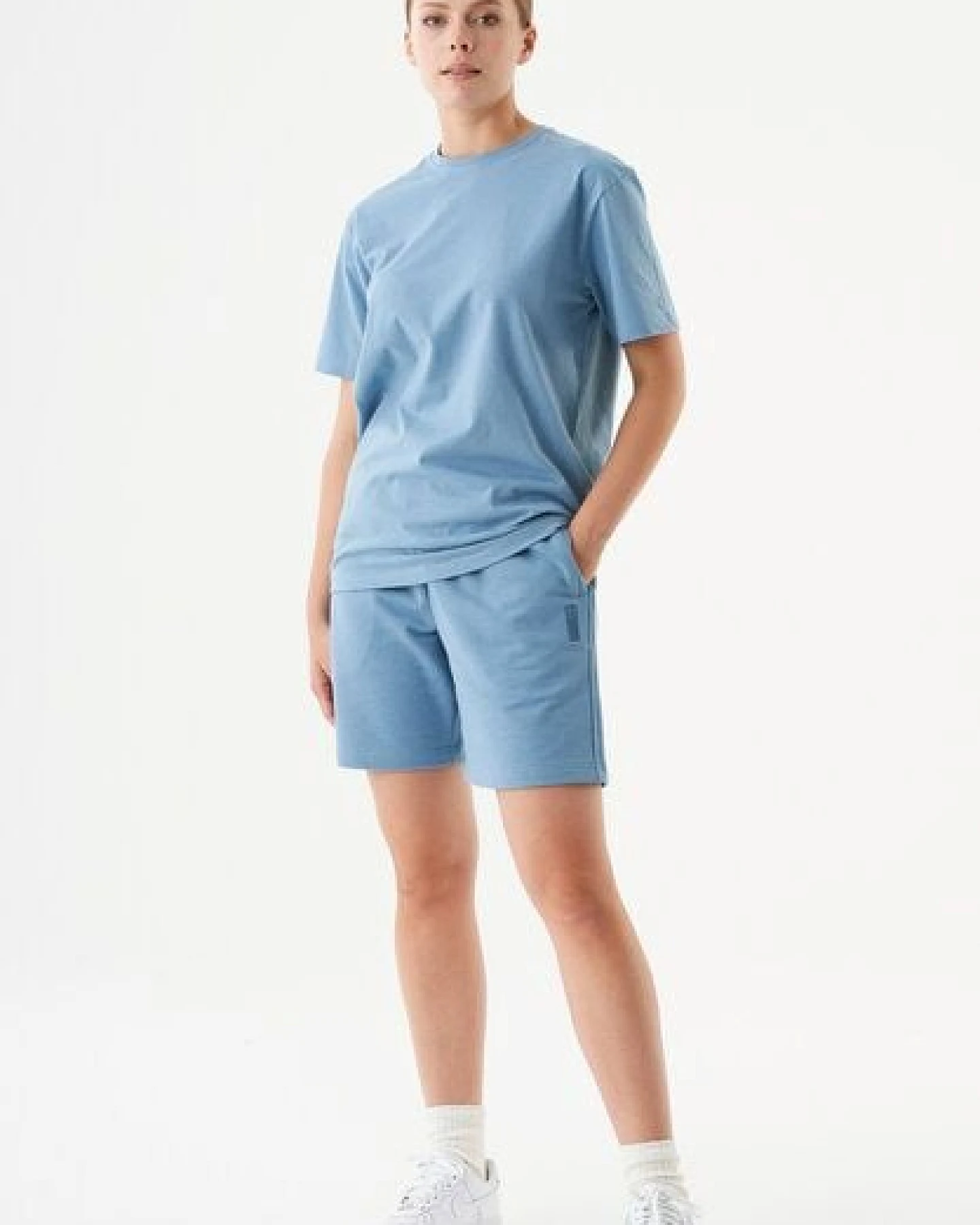 ORGANICATION Damen ESSENTIALS-SHEYMA- Shorts aus Bio-Baumwolle – Ansicht 2