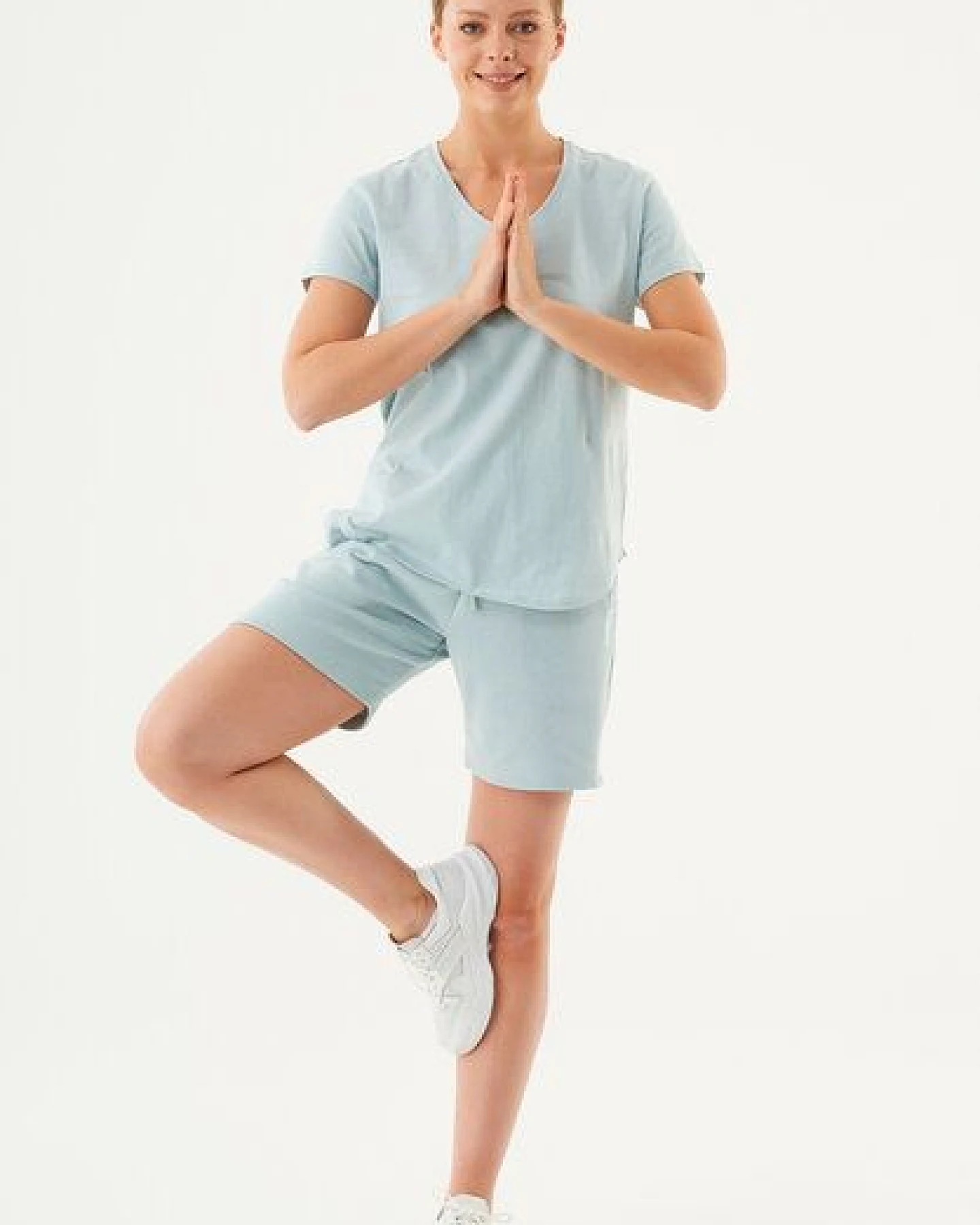 ORGANICATION Damen ESSENTIALS-SHEYMA- Shorts aus Bio-Baumwolle – Ansicht 2