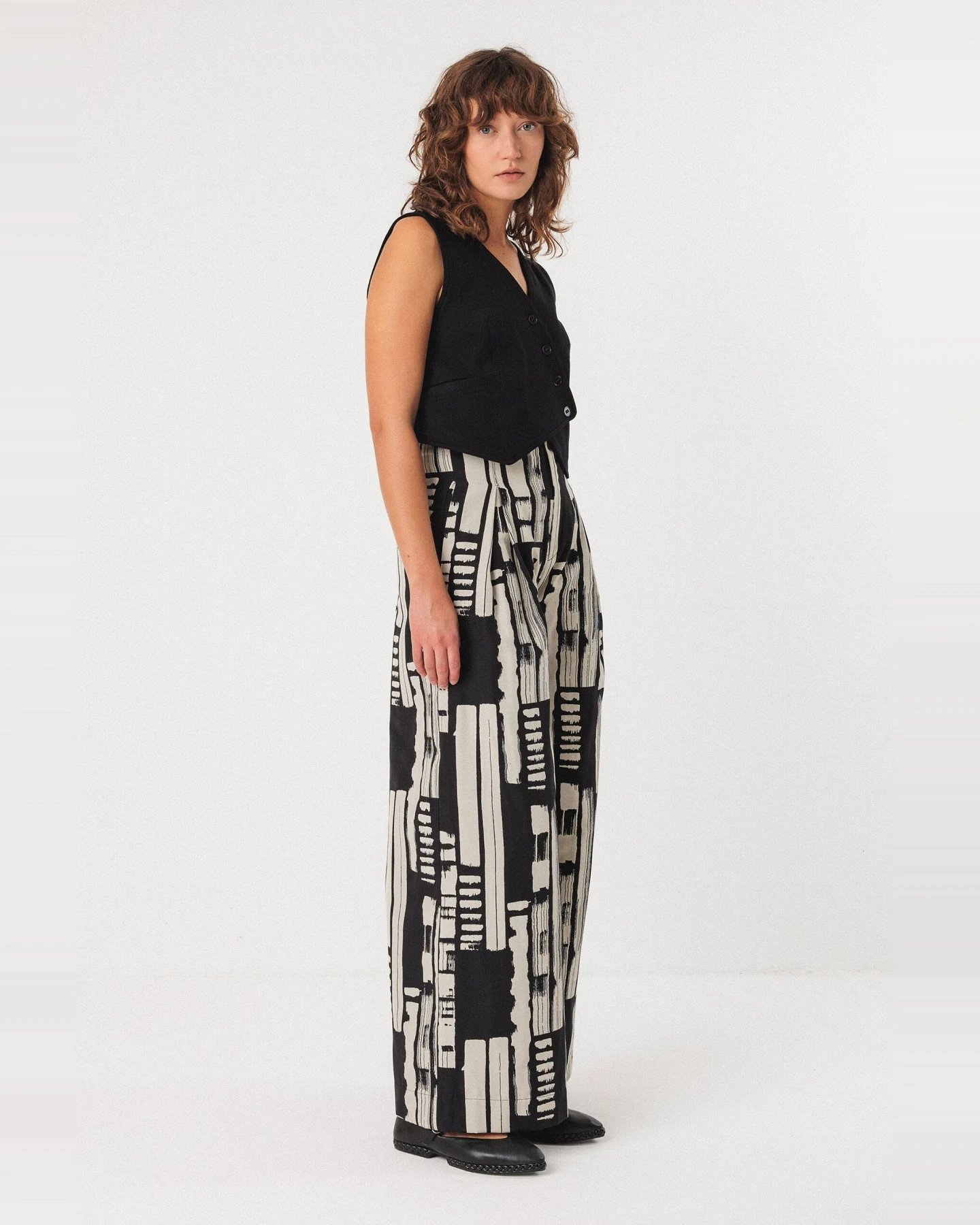 SKFK Damen vegan Hose Basabe Beige/Schwarz – Ansicht 2