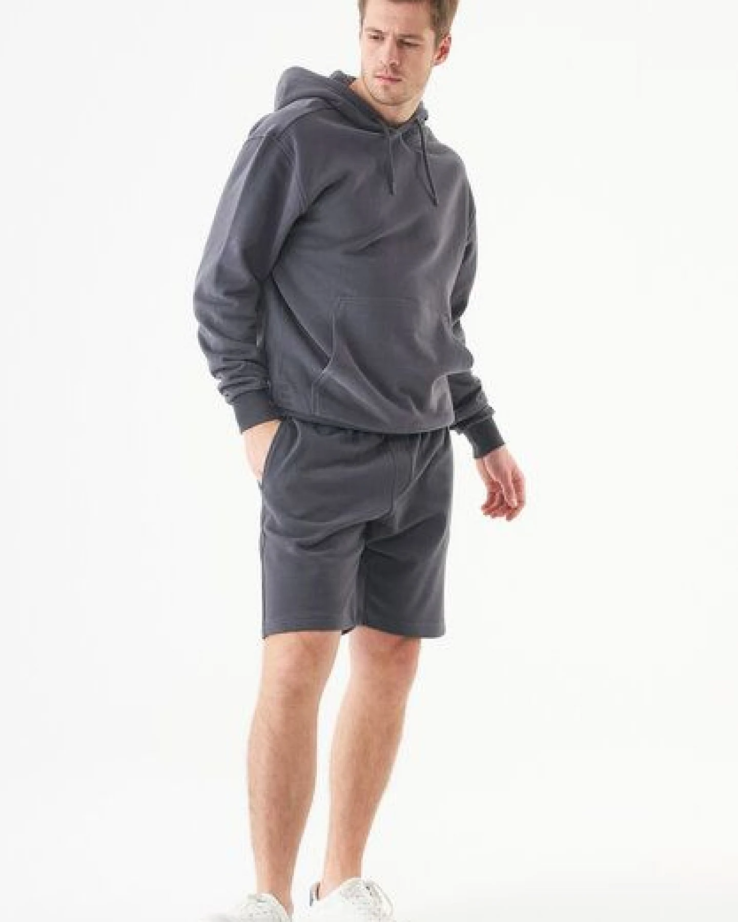 ORGANICATION ESSENTIALS-SHADI- Shorts aus Bio-Baumwolle – Ansicht 2