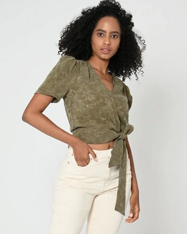 Lovjoi Blouse SILURI Wickelbluse mit Puffärmeln und Schleife