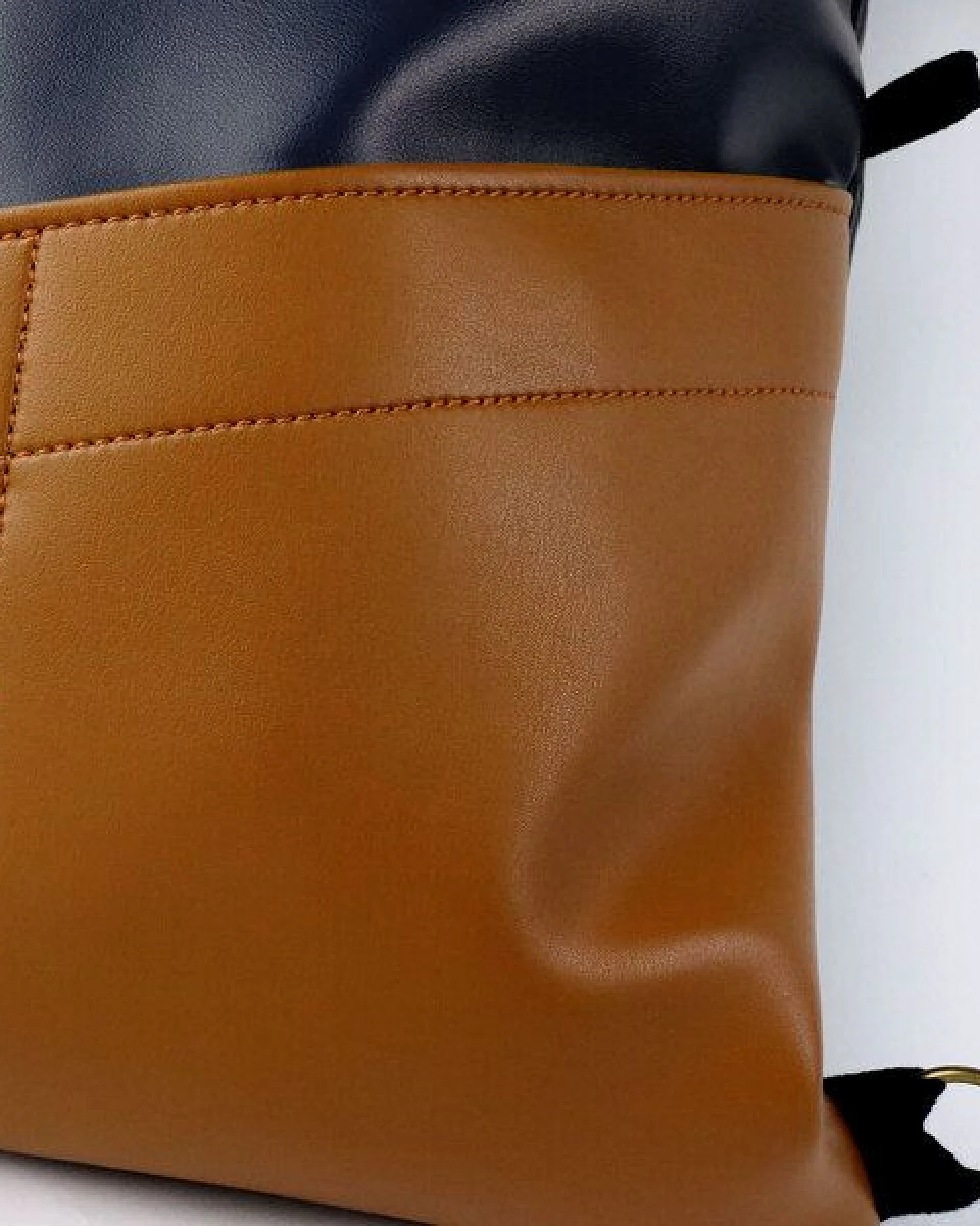 GARY MASH RACHEL Allrounder-Tasche aus Kaktusleder – Ansicht 4
