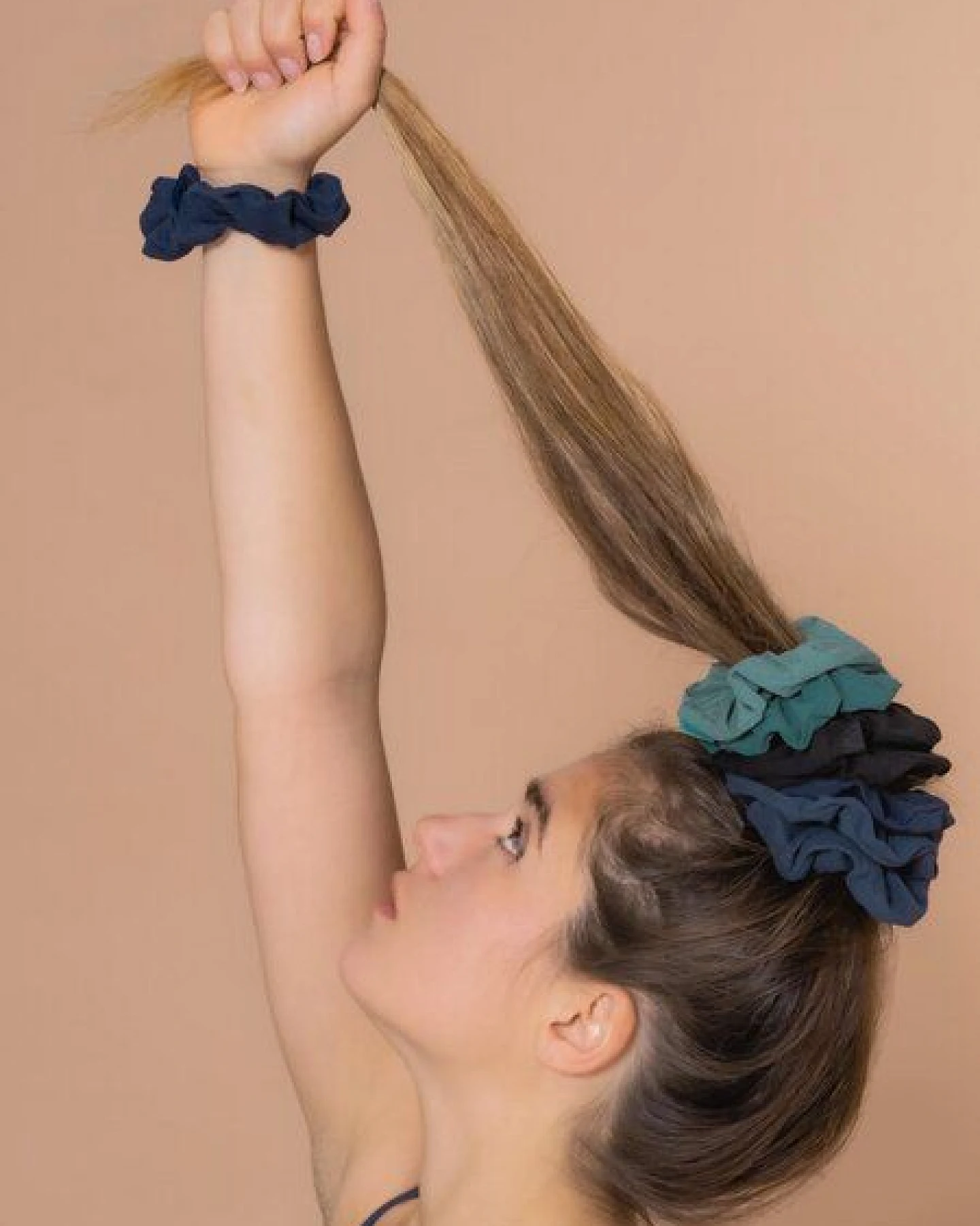 nice to meet me Scrunchie . Biobaumwolle – Ansicht 2