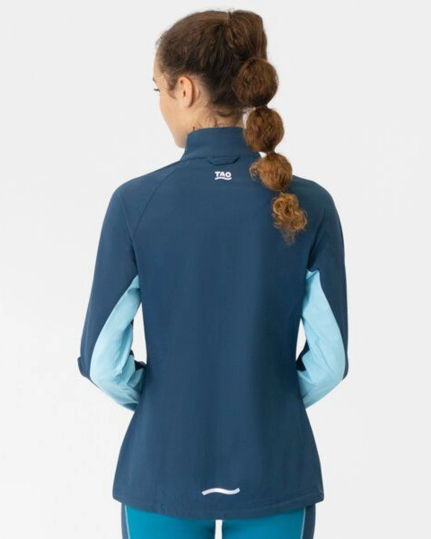 TAO Sportswear Atmungsaktive Damen Laufjacke ASTA mit UV-Schutz und Handysicherung – Ansicht 3