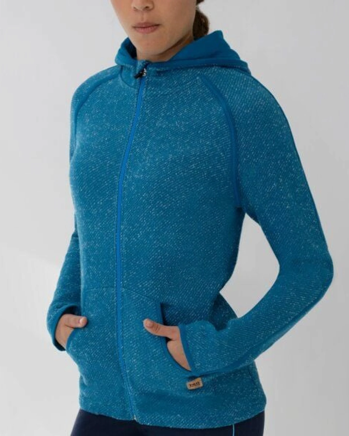 TAO Sportswear Warme Damen Freizeitjacke HOLMA aus Bio-Baumwolle – Ansicht 3