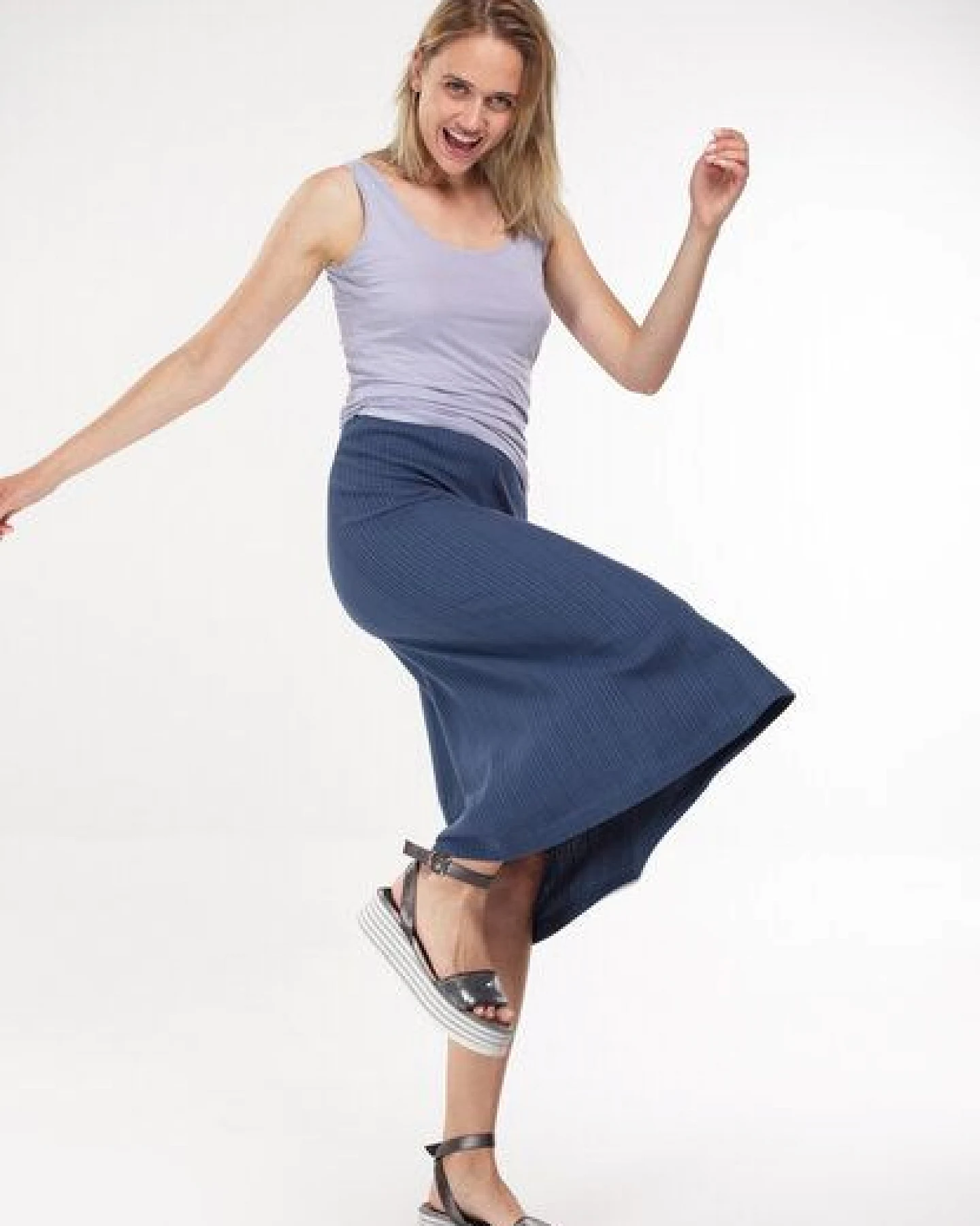 Alma & Lovis Maxirock aus feinem Rippen-Jersey – Ansicht 2