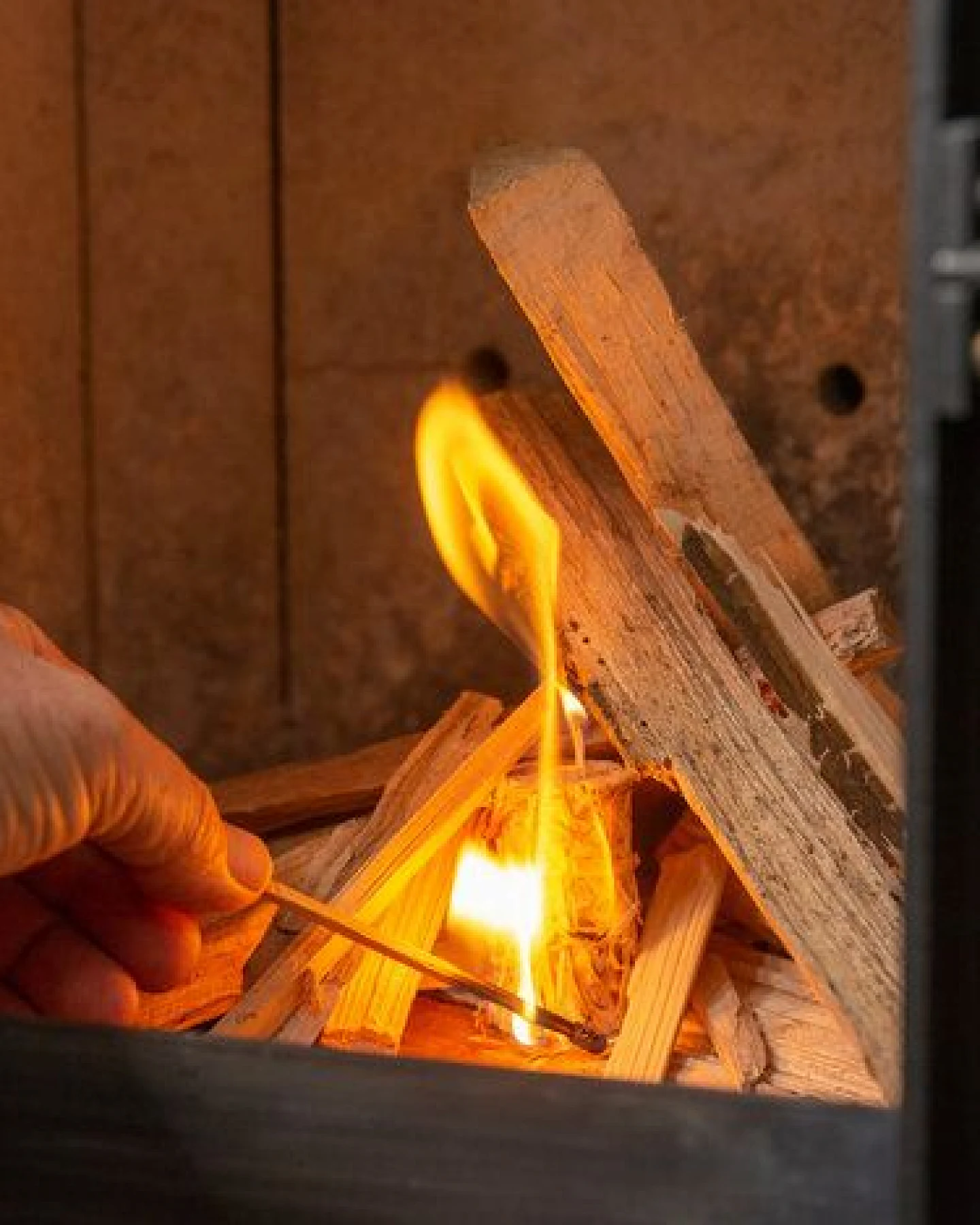 naturling Holzwolle Anzünder gewachst 5kg - ca. 400 Anzünder - mit Vorratsbeutel – Ansicht 4