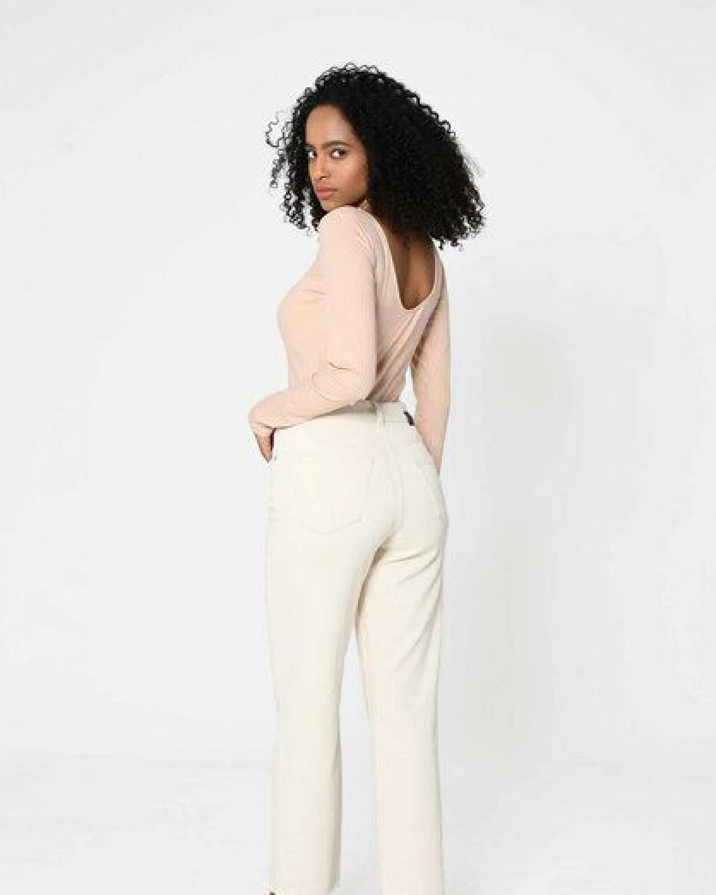 Lovjoi Straight Jeans MEDLAR aus Biobaumwolle – Ansicht 3