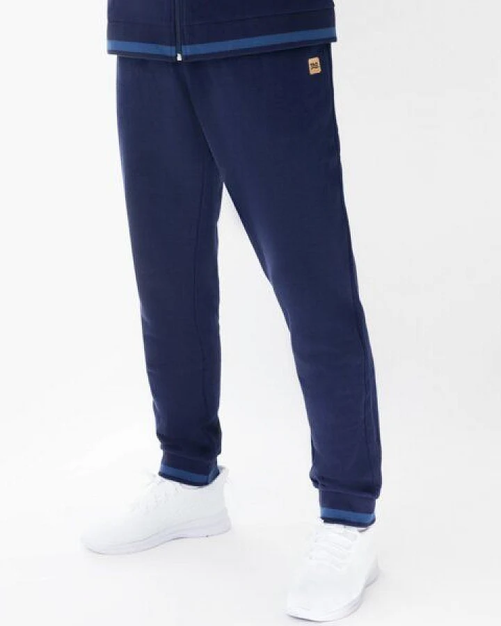 TAO Sportswear Warme Herren Jogginghose Jacob aus Bio-Baumwolle mit farblichen Akzenten