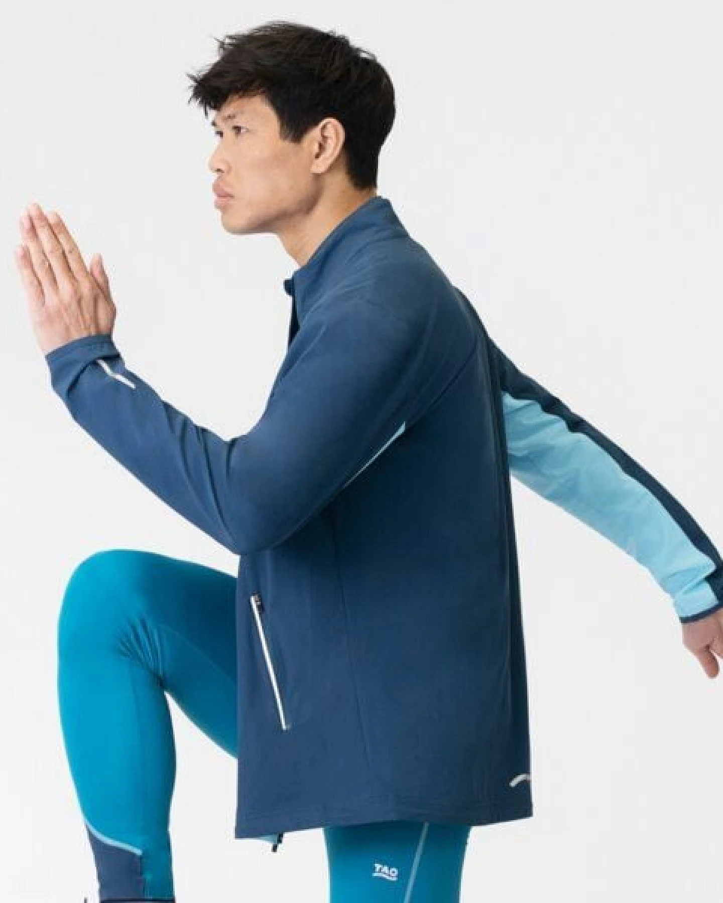 TAO Sportswear Atmungsaktive Herren Laufjacke EVEN mit Handysicherung – Ansicht 3