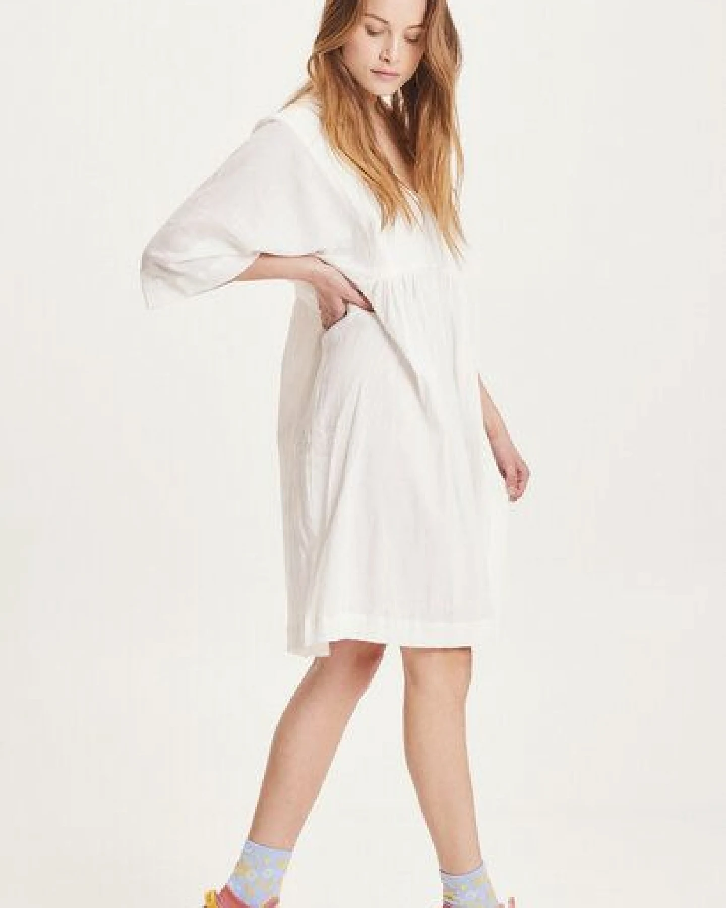 KnowledgeCotton Apparel Midi Kleid - HEATHER cotton crepe A-shape dress - aus Bio-Baumwolle – Ansicht 3