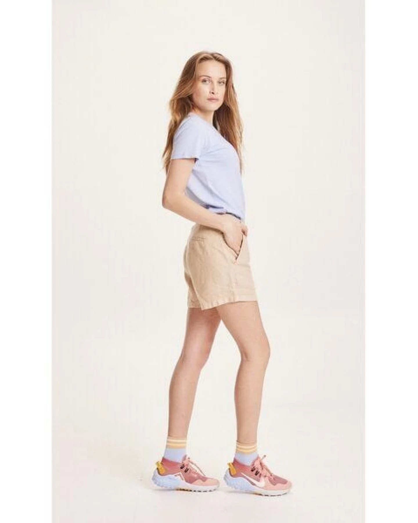 KnowledgeCotton Apparel Leinenshorts - SENNA loose shorts - aus Bio-Leinen – Ansicht 3