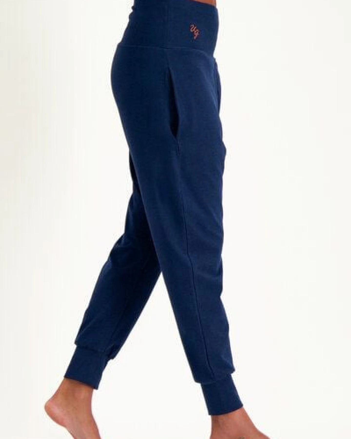 Urban Goddess Bhumi Loose Fit Yoga Hose – Ansicht 2