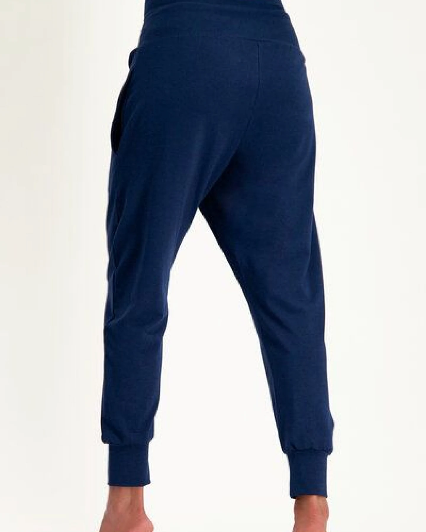Urban Goddess Bhumi Loose Fit Yoga Hose – Ansicht 2