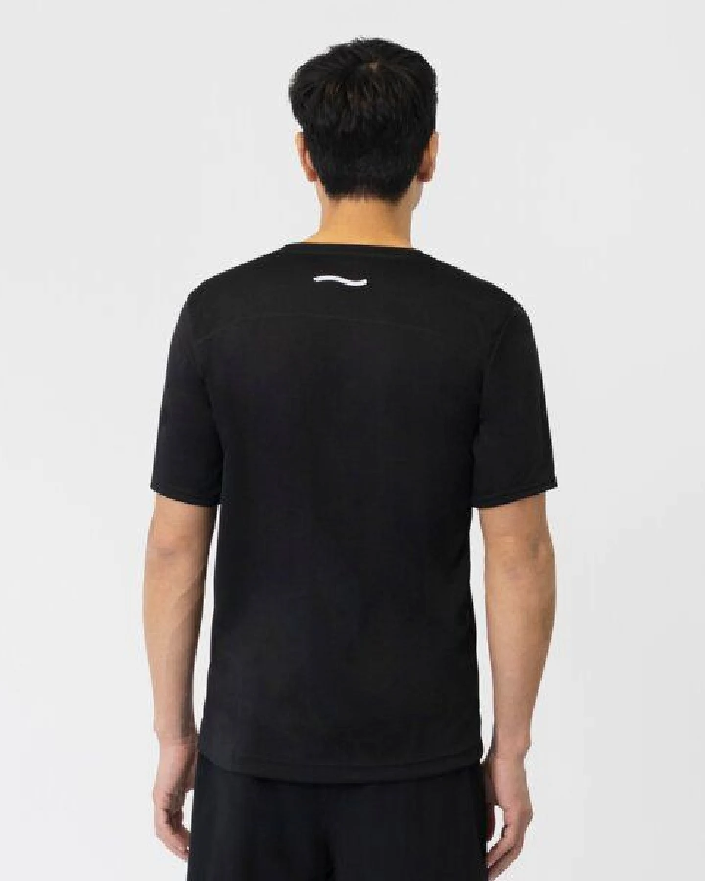 TAO Sportswear Atmungsaktives Herren Laufshirt PINO mit Reflektoren – Ansicht 3