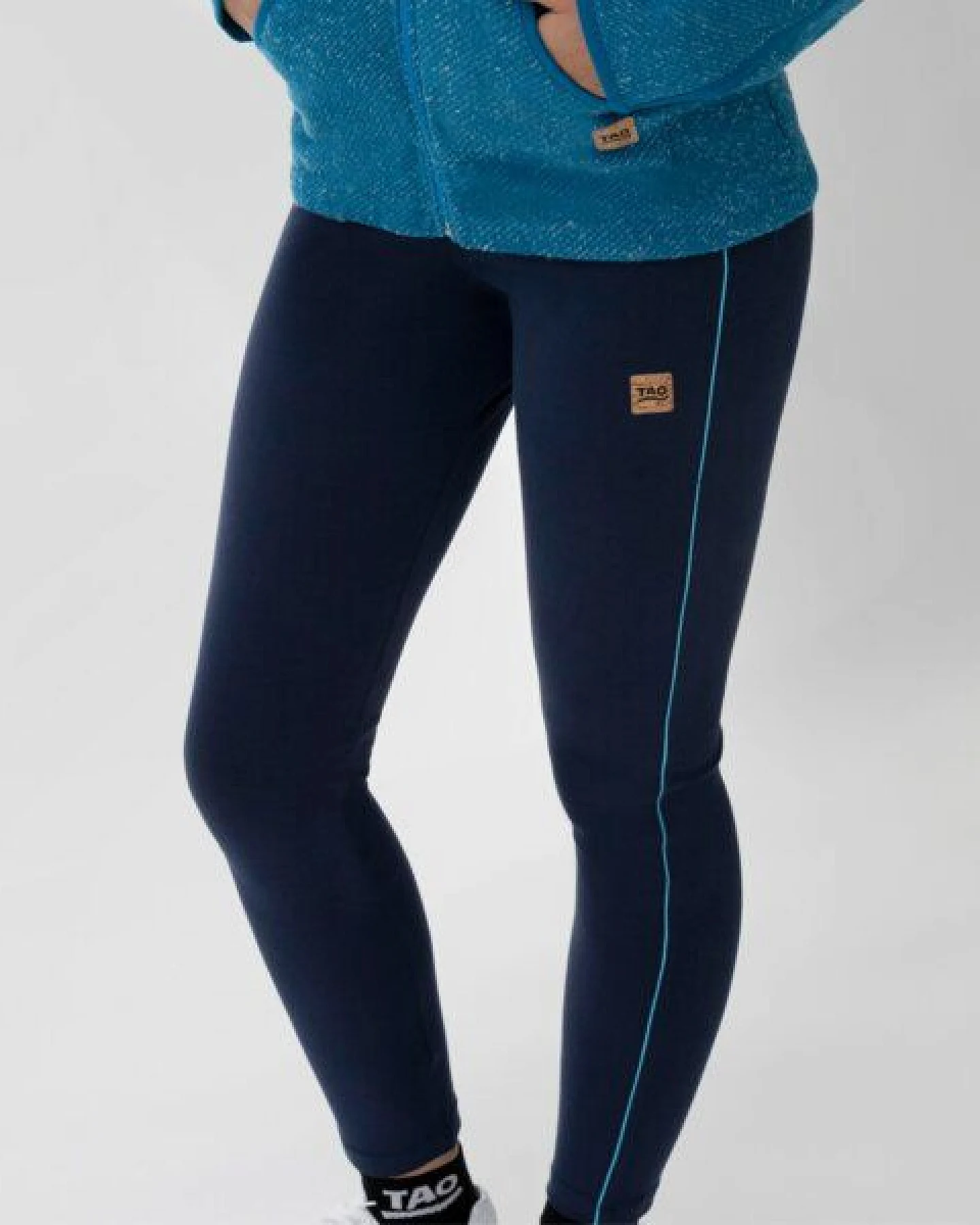 TAO Sportswear Körpernahe Damen Leggings FRIDA aus Bio-Baumwolle – Ansicht 4