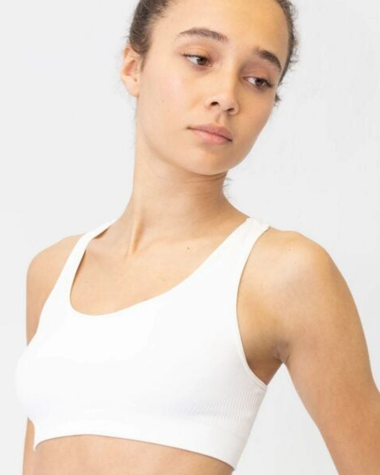 TAO Sportswear Schnelltrocknendes & nahtloses Damen Funktionsbustier – Ansicht 3