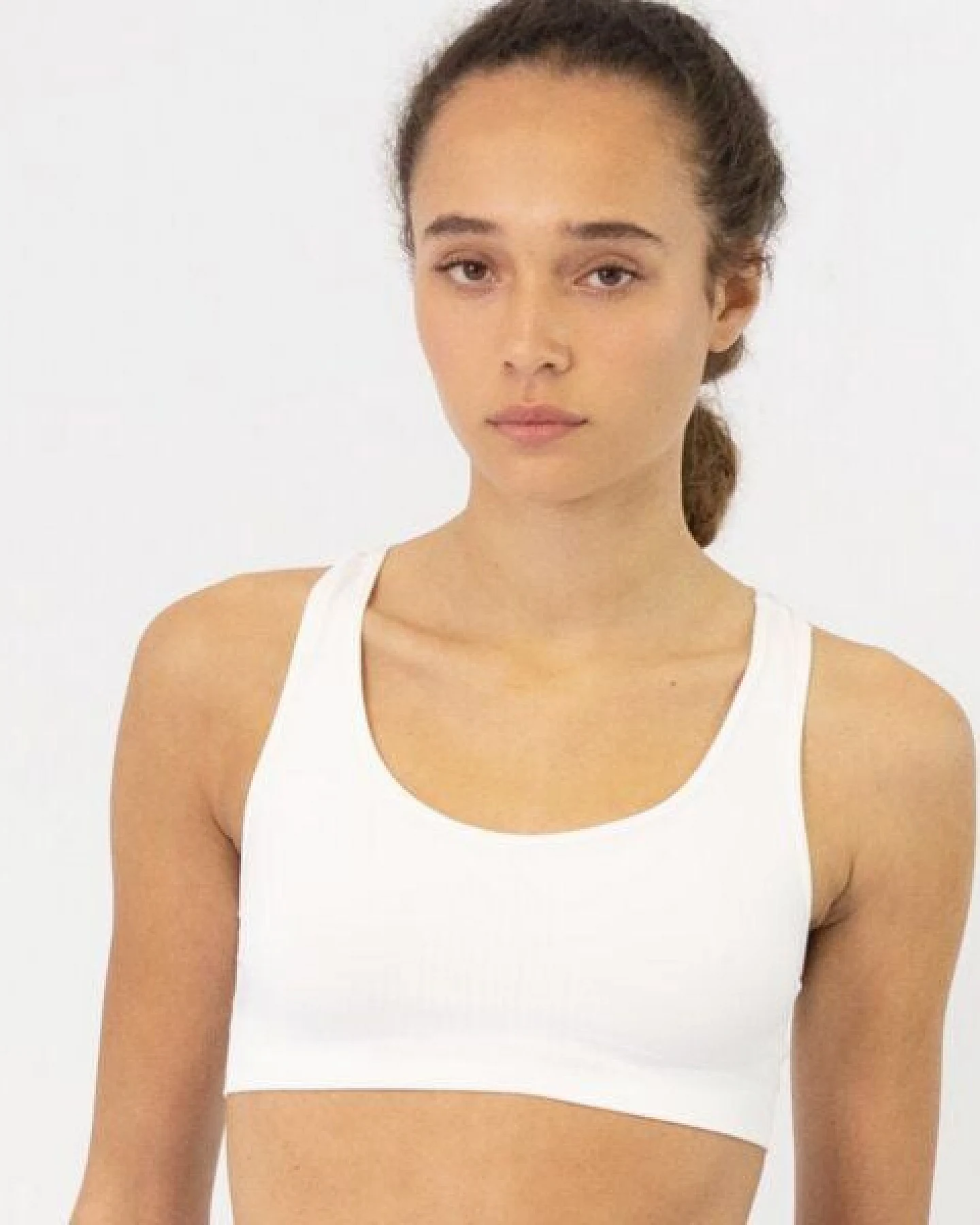 TAO Sportswear Schnelltrocknendes & nahtloses Damen Funktionsbustier – Ansicht 4